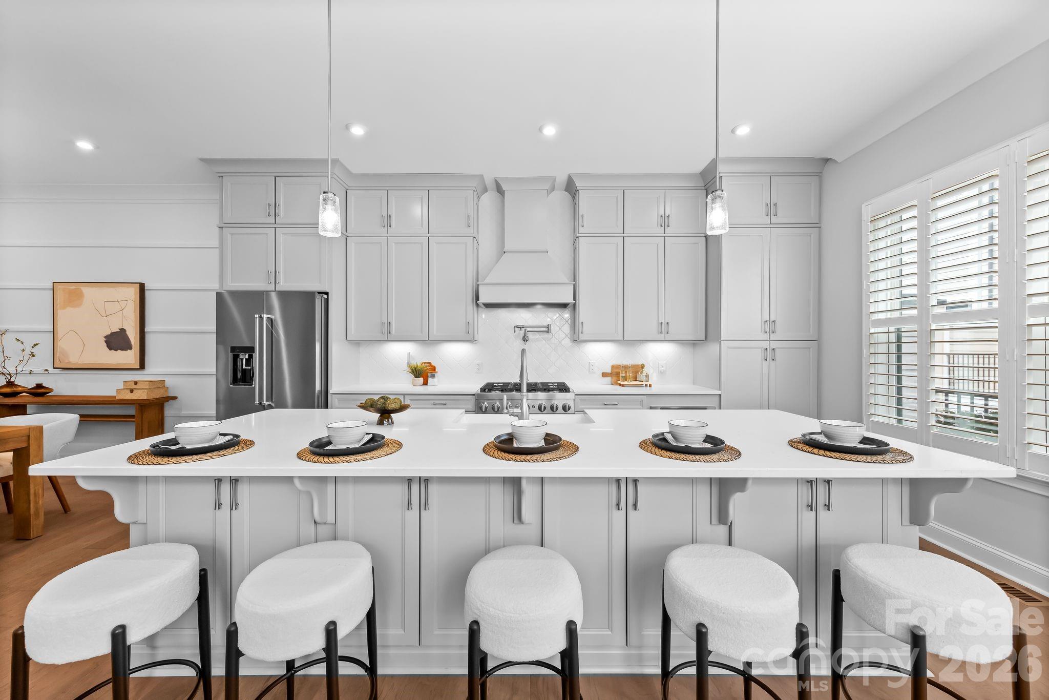 2525 Deacon Avenue — Charlotte