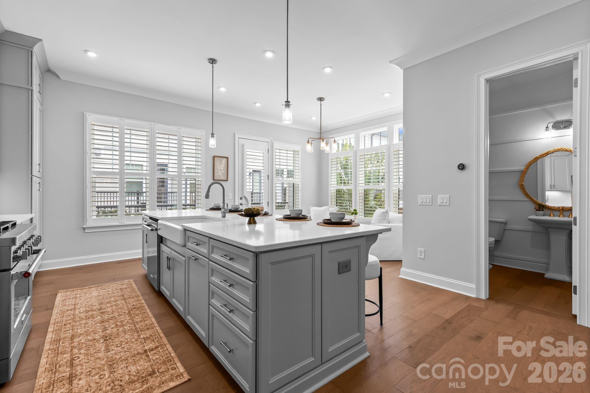 2525 Deacon Avenue — Charlotte