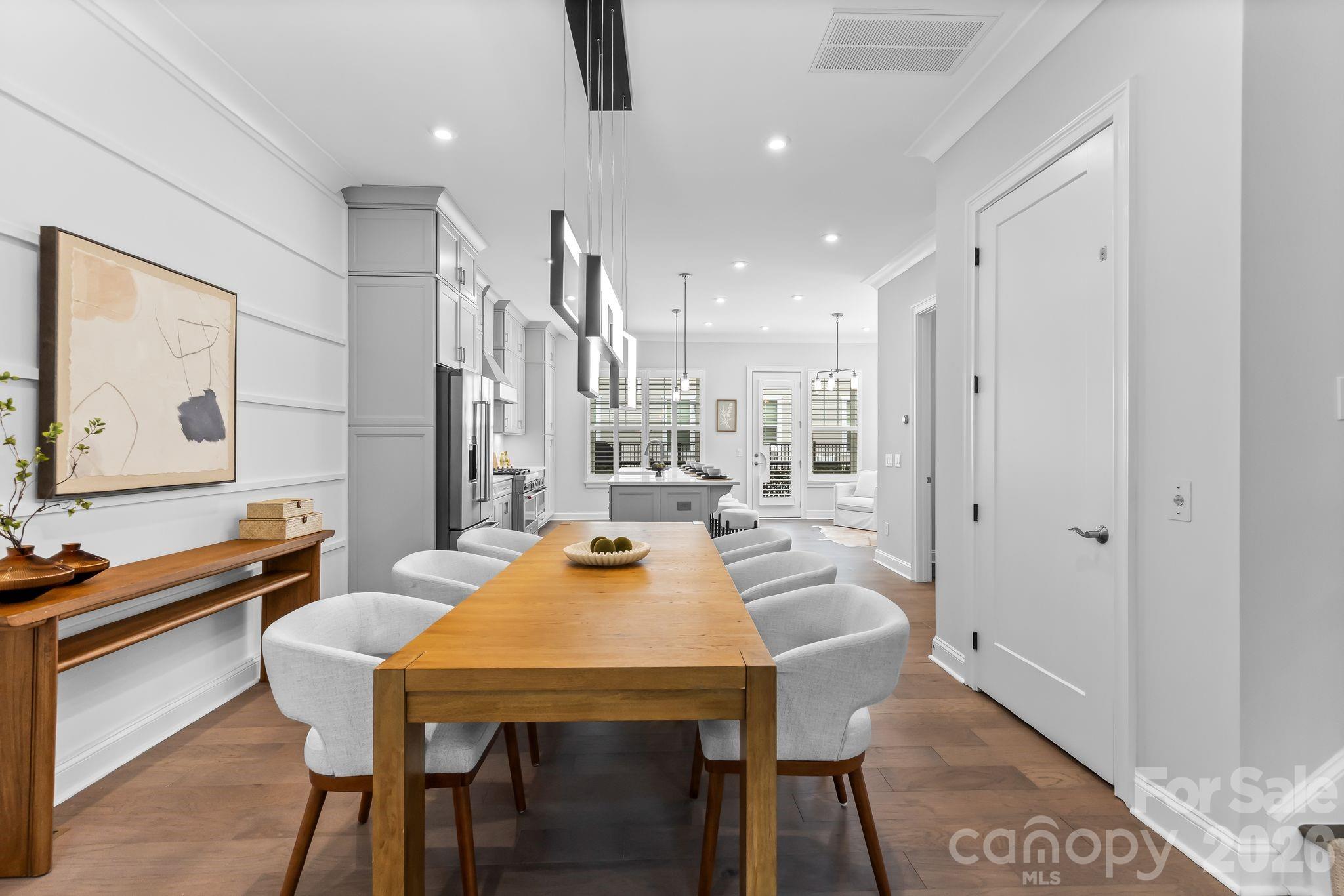 2525 Deacon Avenue — Charlotte