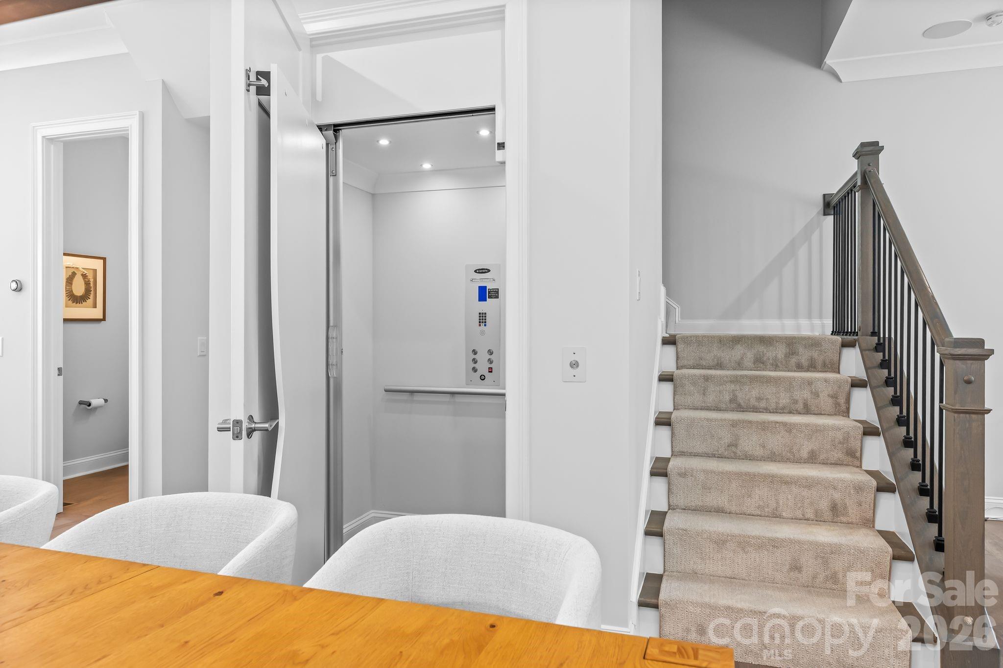 2525 Deacon Avenue — Charlotte