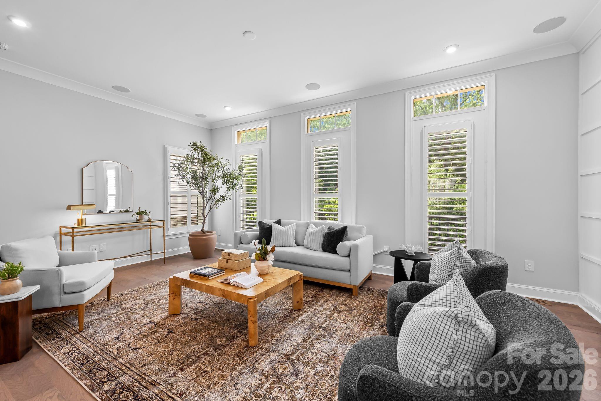 2525 Deacon Avenue — Charlotte