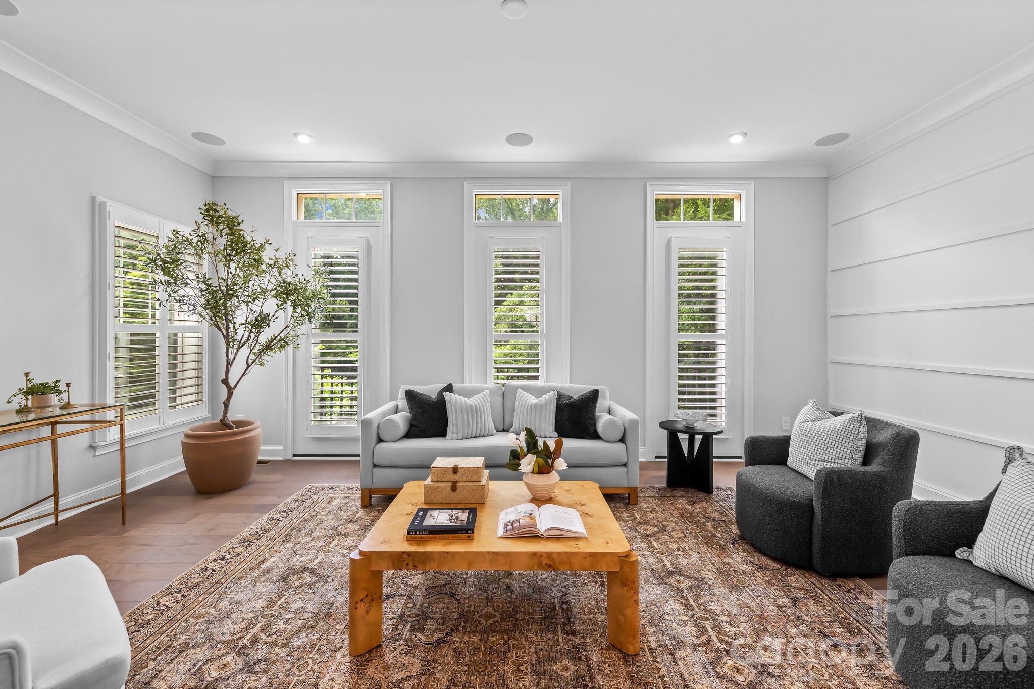 2525 Deacon Avenue — Charlotte