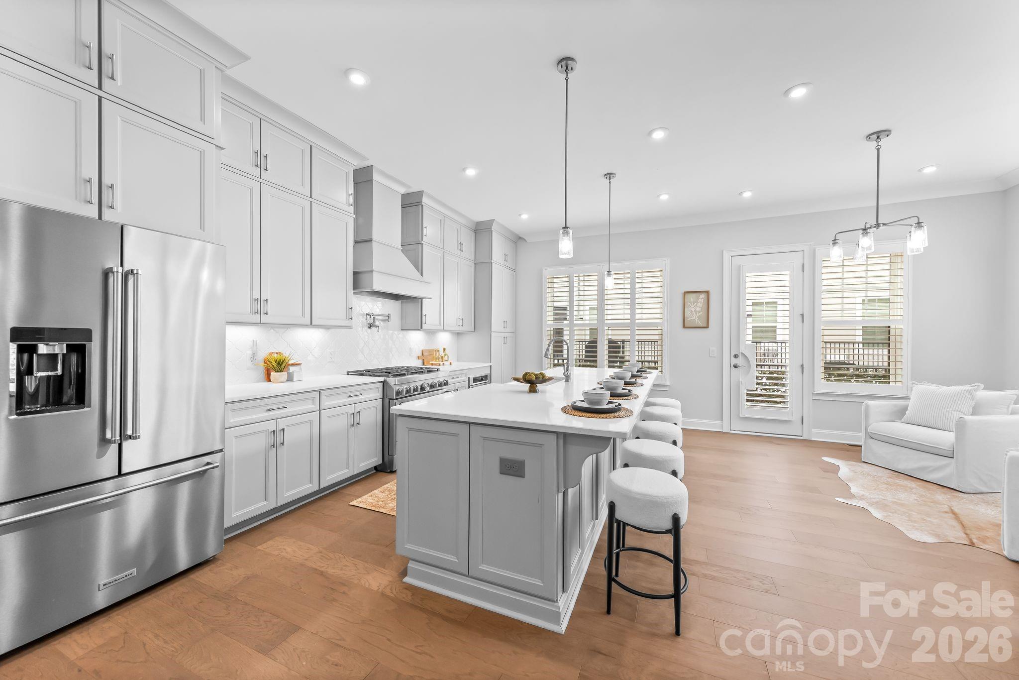 2525 Deacon Avenue — Charlotte