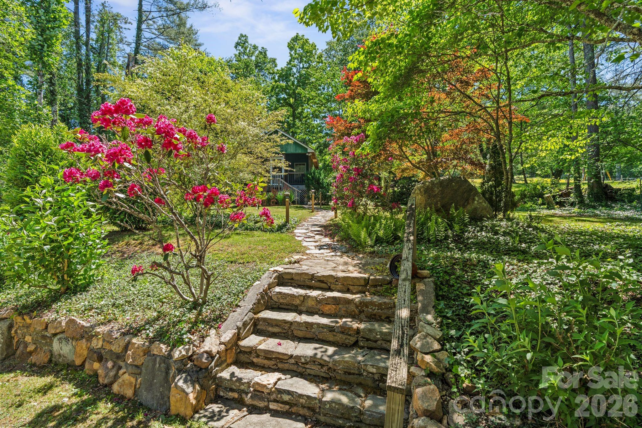 281 Rose Hill Road — Asheville