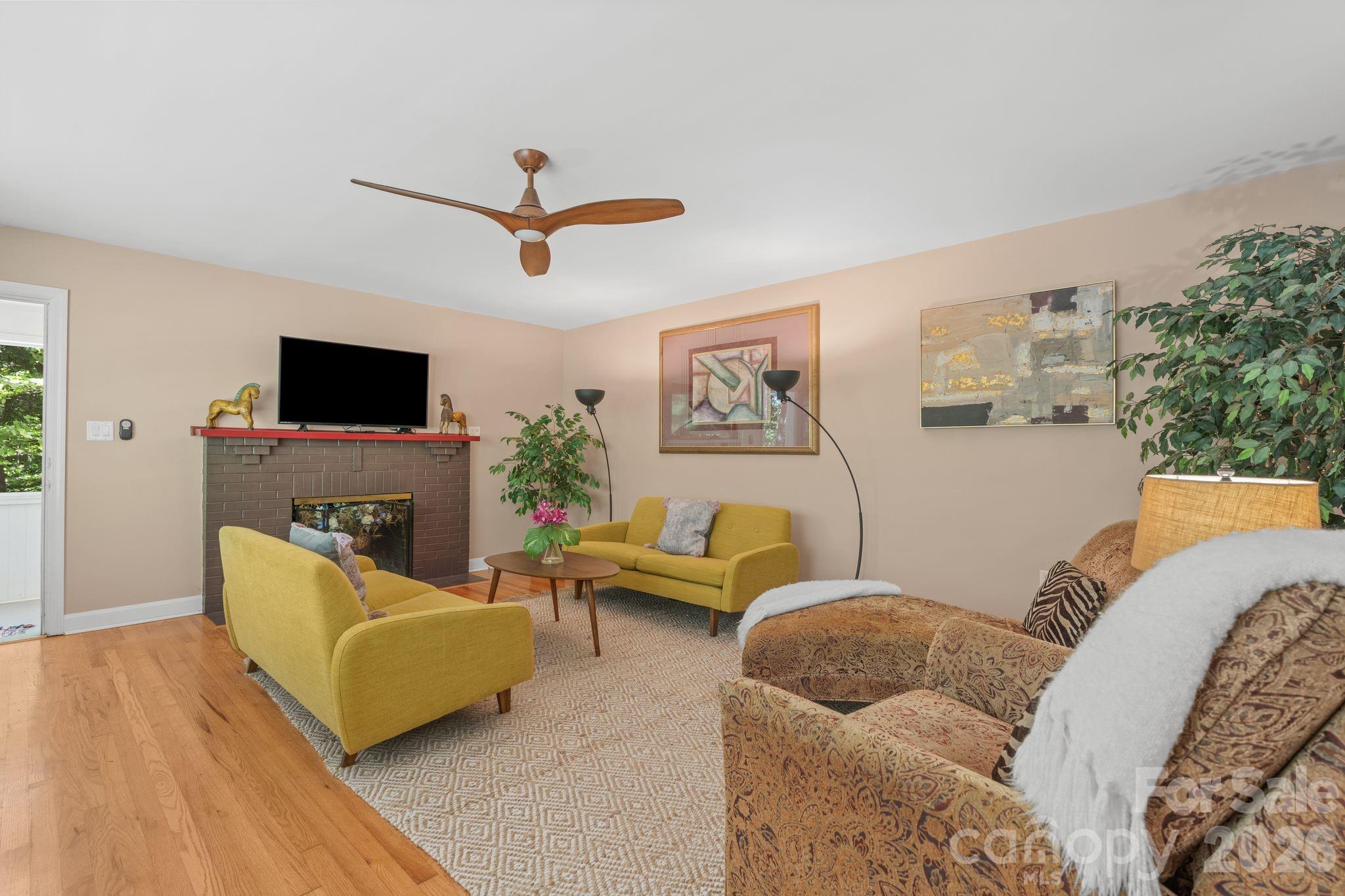 281 Rose Hill Road — Asheville