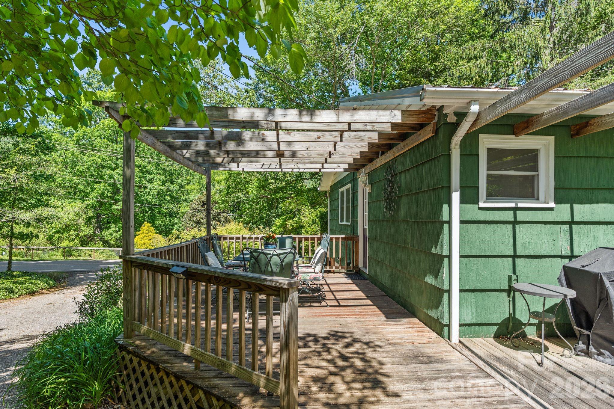 281 Rose Hill Road — Asheville