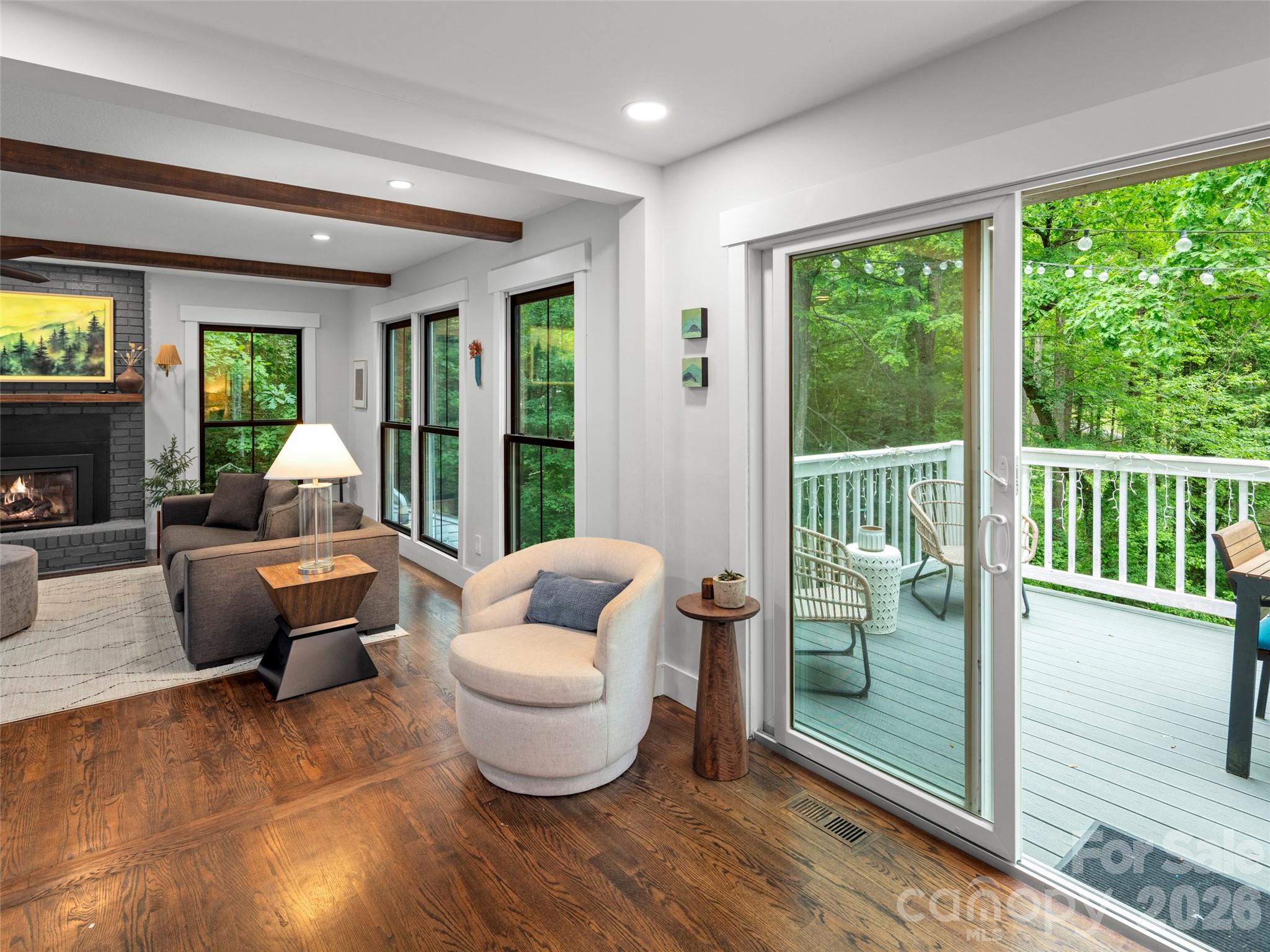 1130 New Castle Court — Asheville