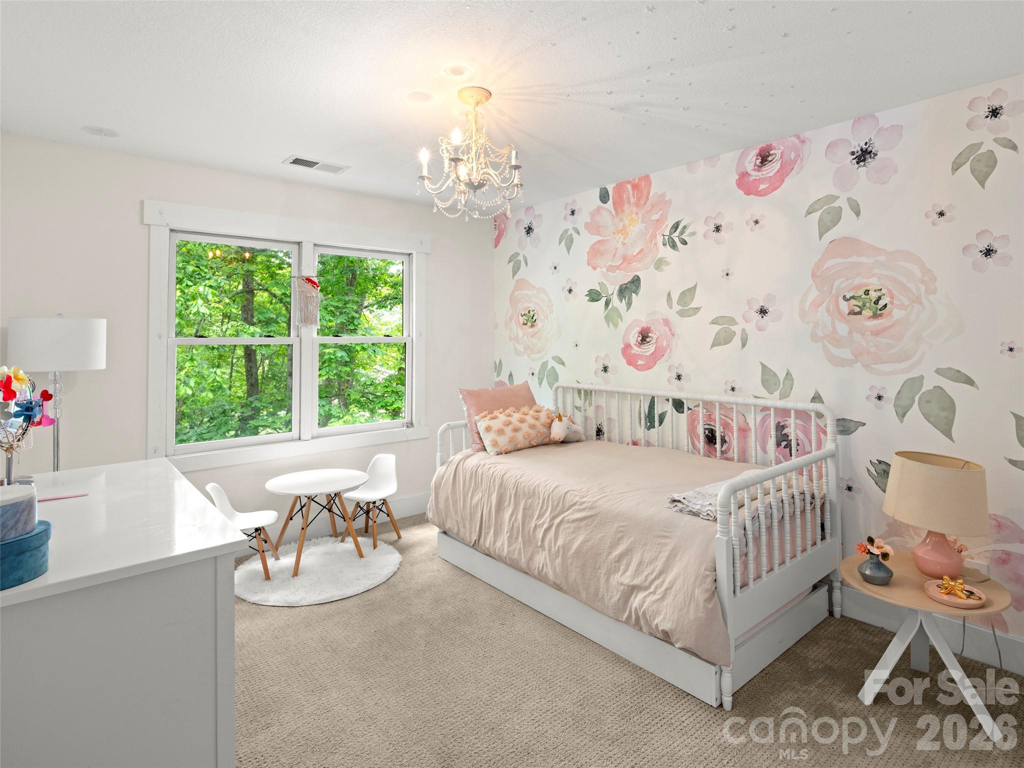 1130 New Castle Court — Asheville