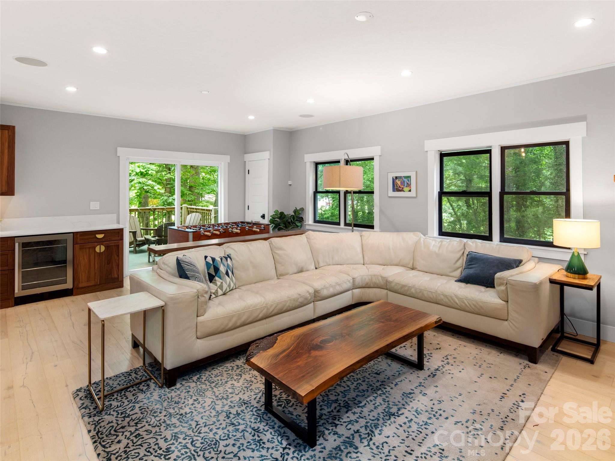 1130 New Castle Court — Asheville