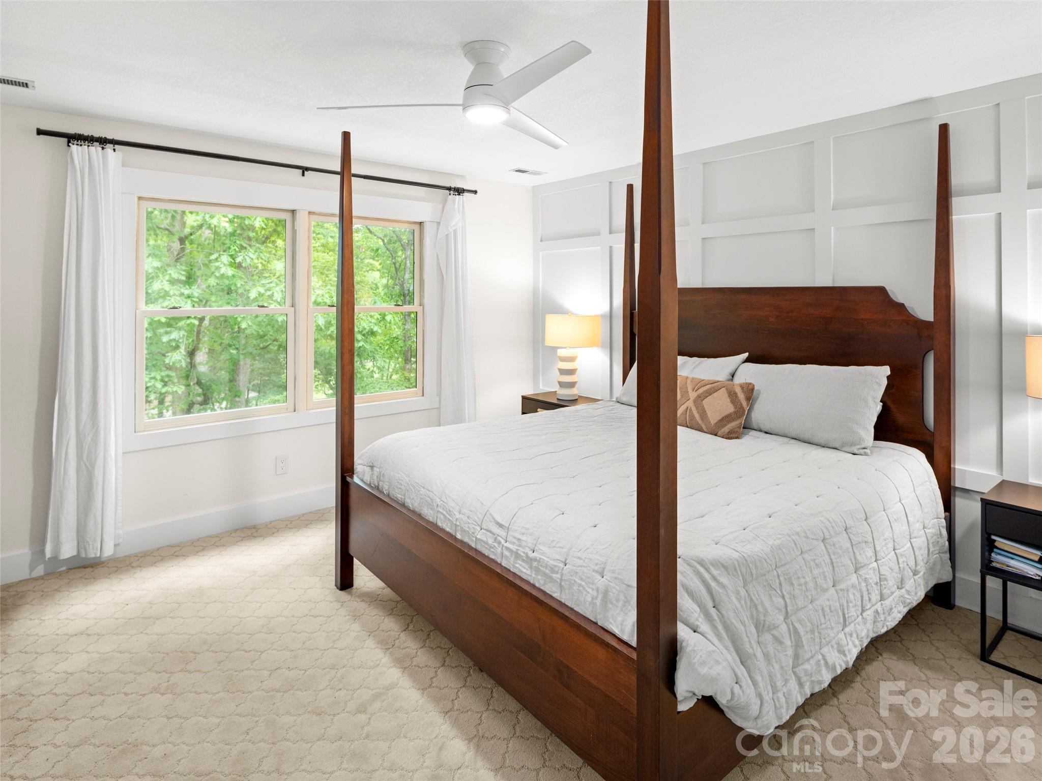 1130 New Castle Court — Asheville