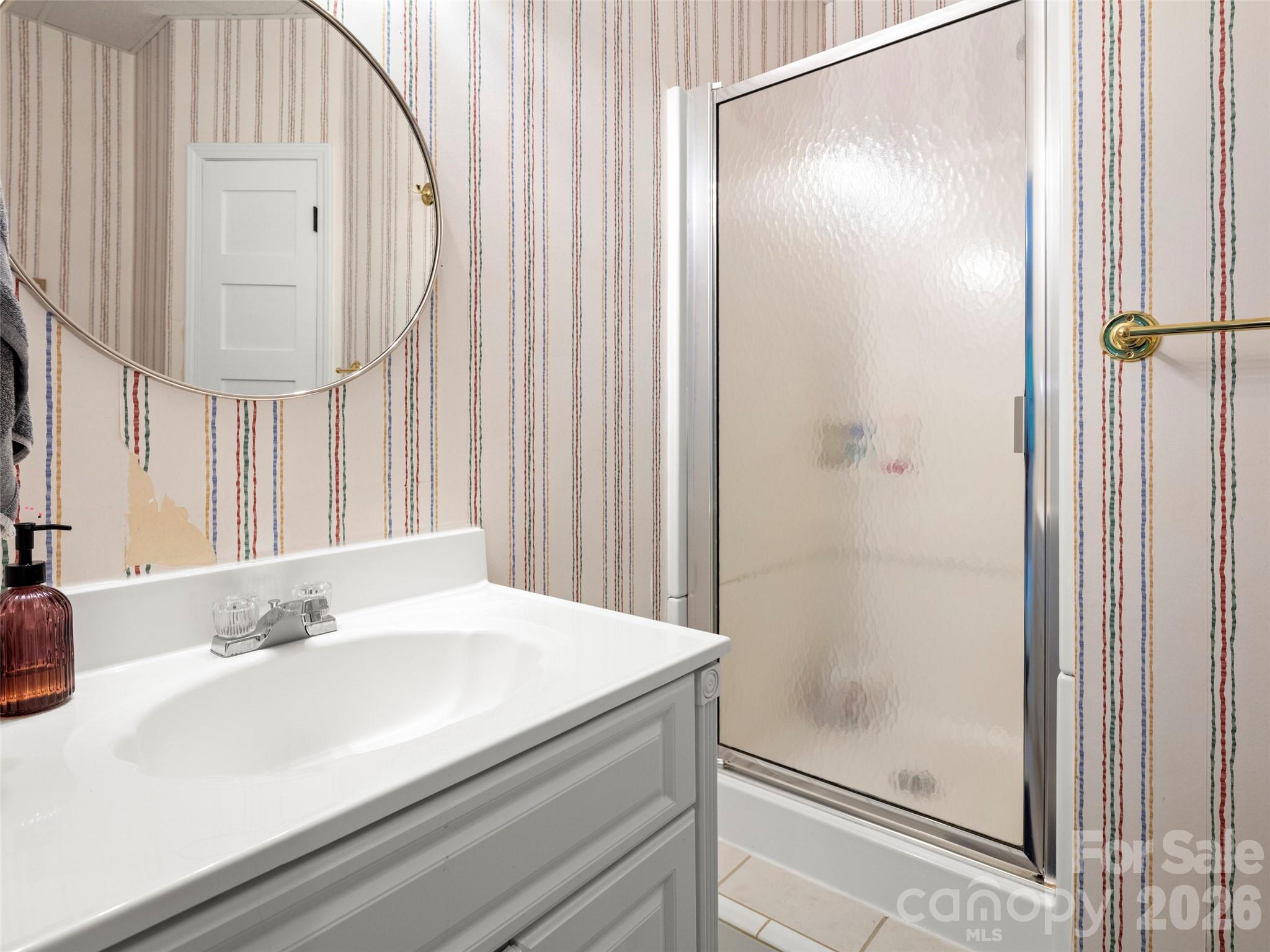 1130 New Castle Court — Asheville