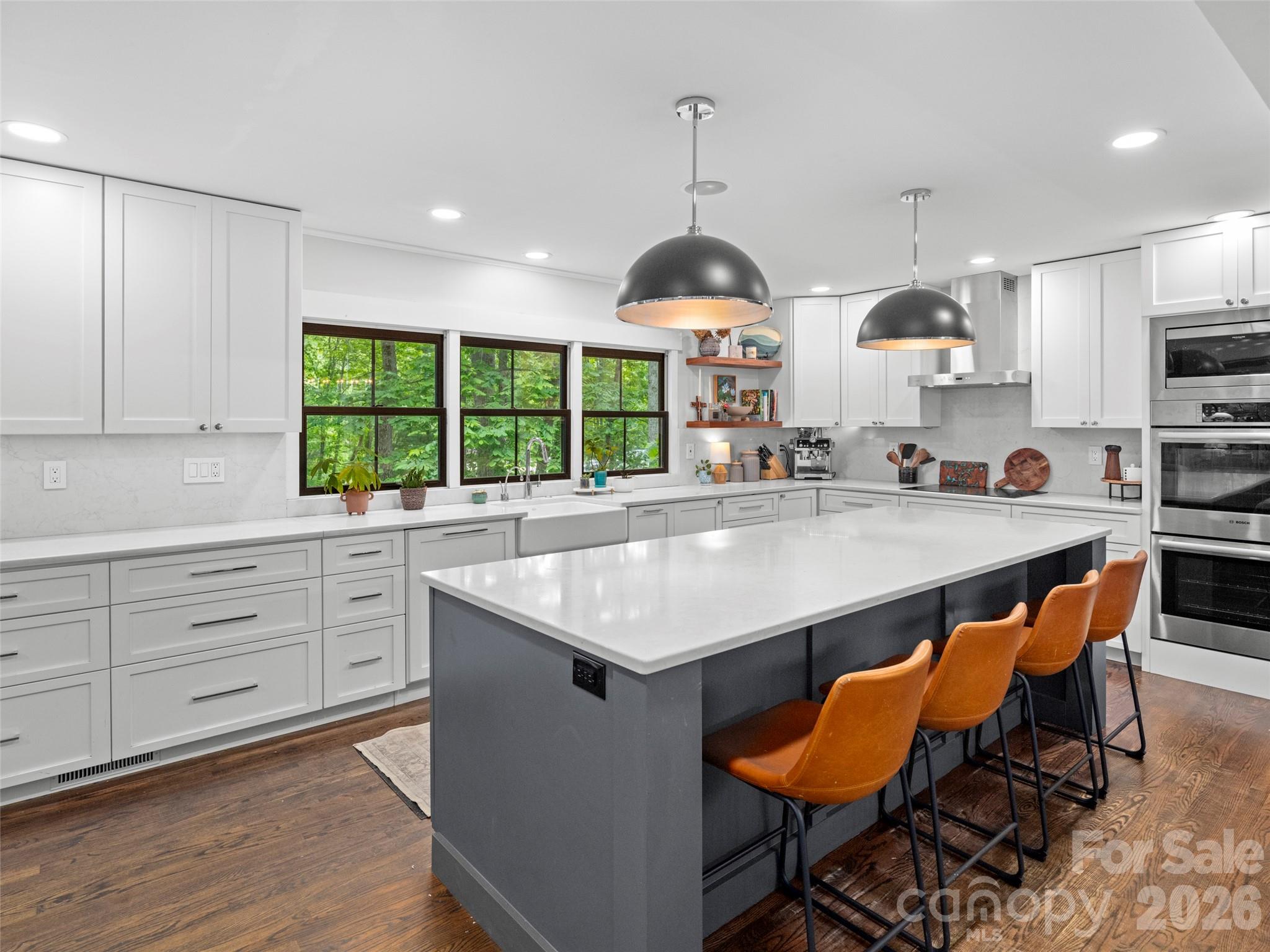 1130 New Castle Court — Asheville