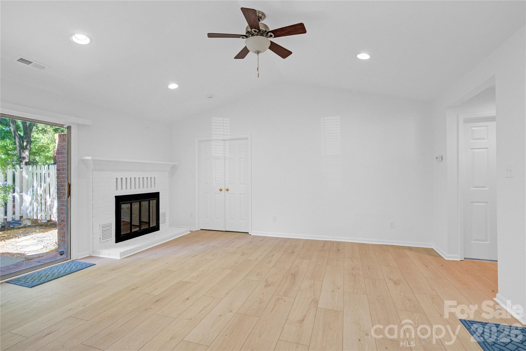 2734 Tiergarten Lane — Charlotte