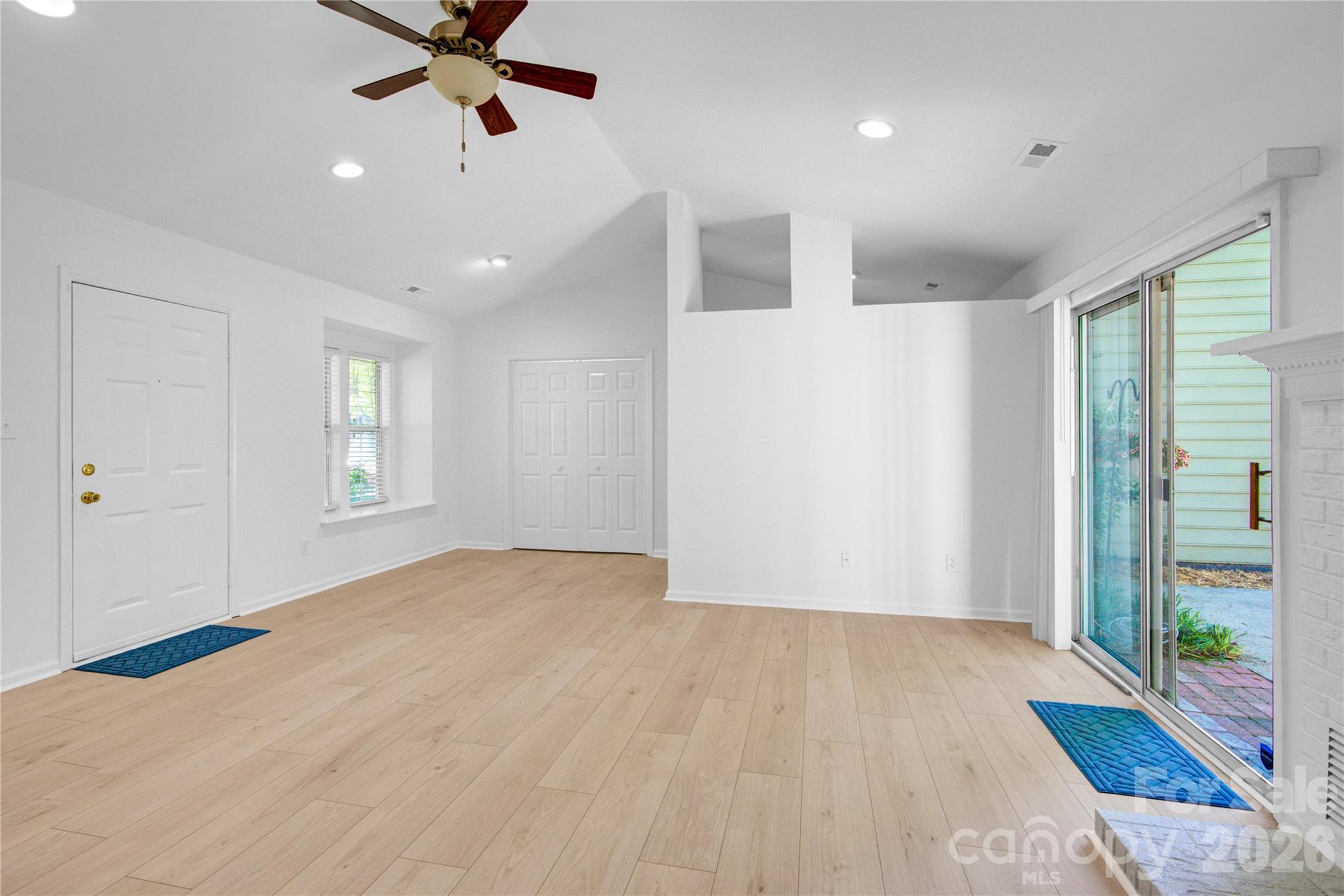 2734 Tiergarten Lane — Charlotte