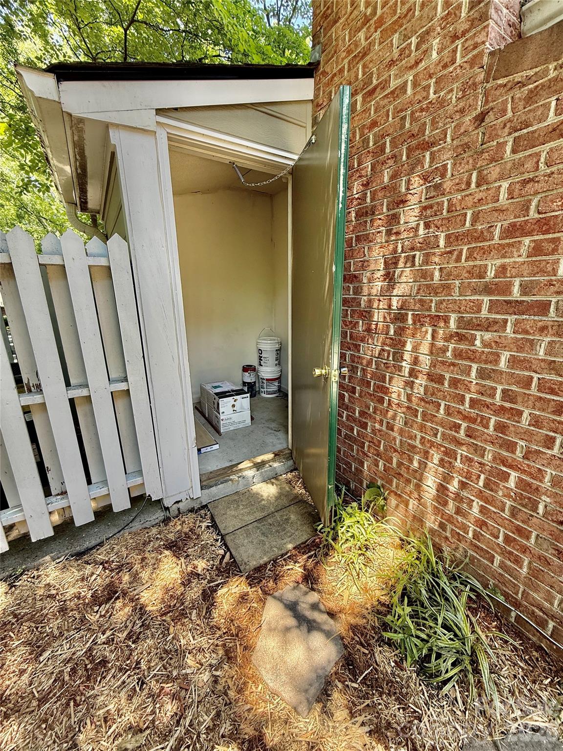 2734 Tiergarten Lane — Charlotte