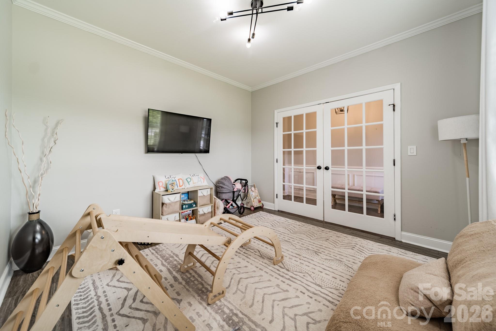 4043 Avis Way — Monroe