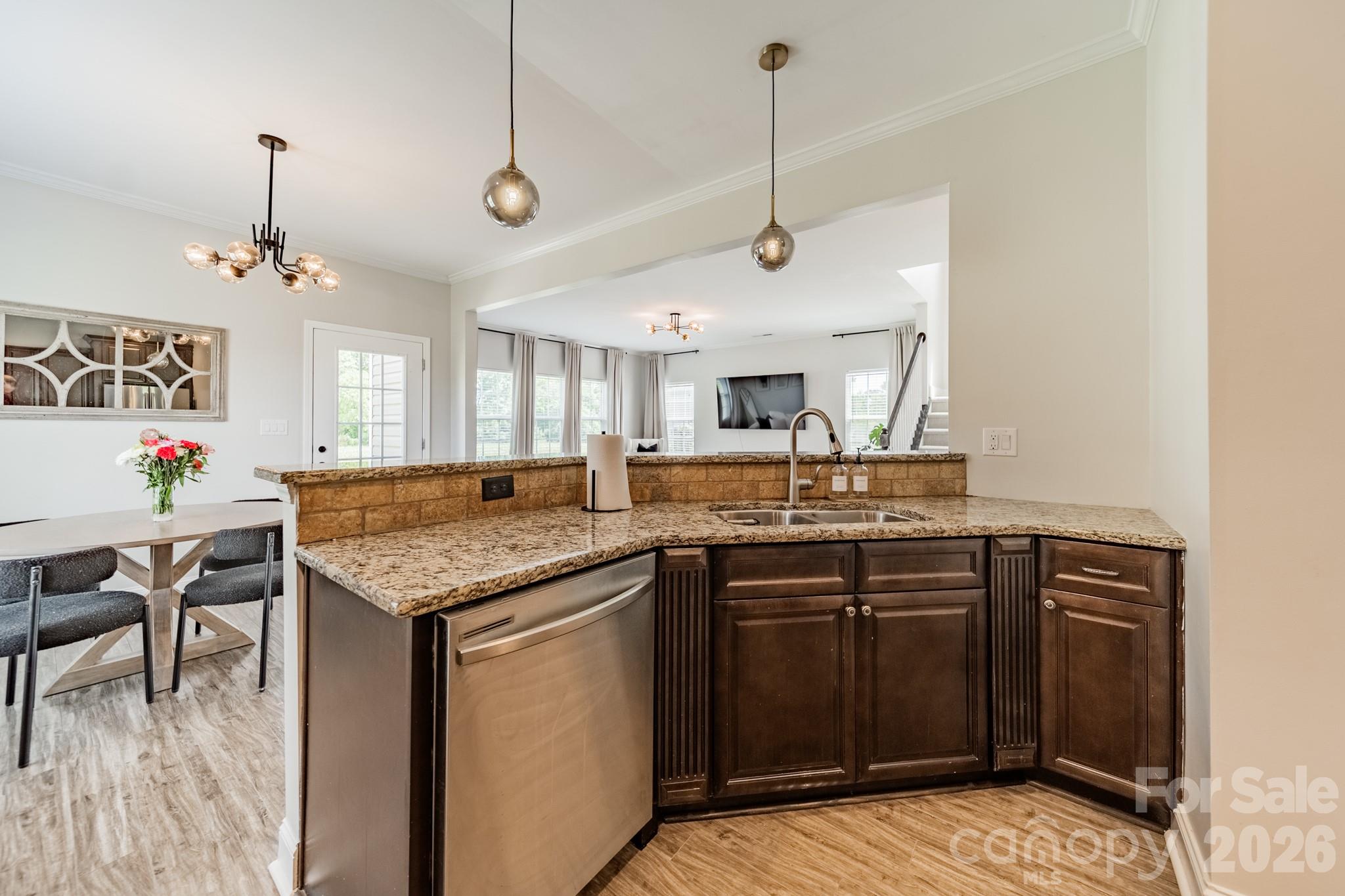 4043 Avis Way — Monroe