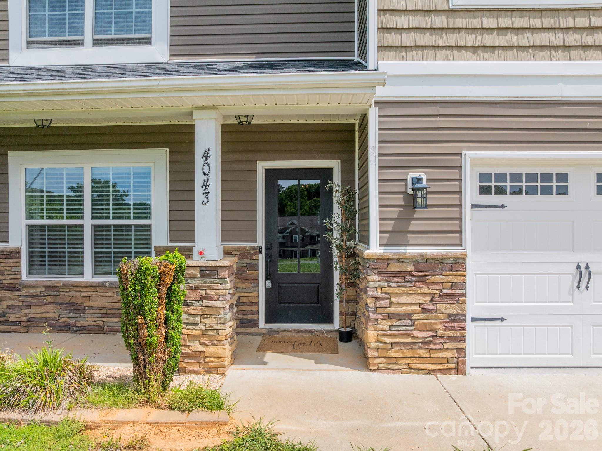 4043 Avis Way — Monroe