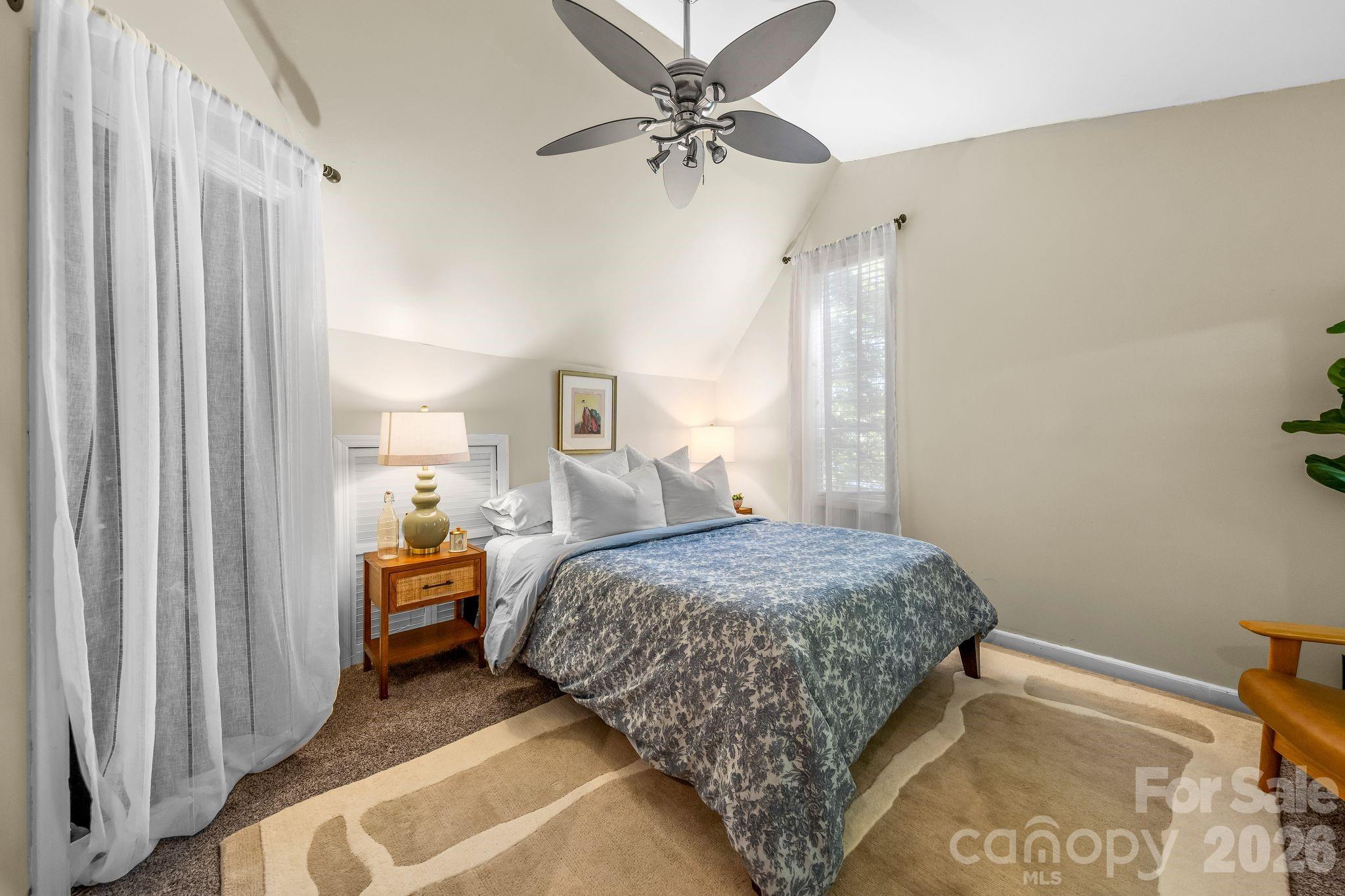 1512 Ideal Way — Charlotte
