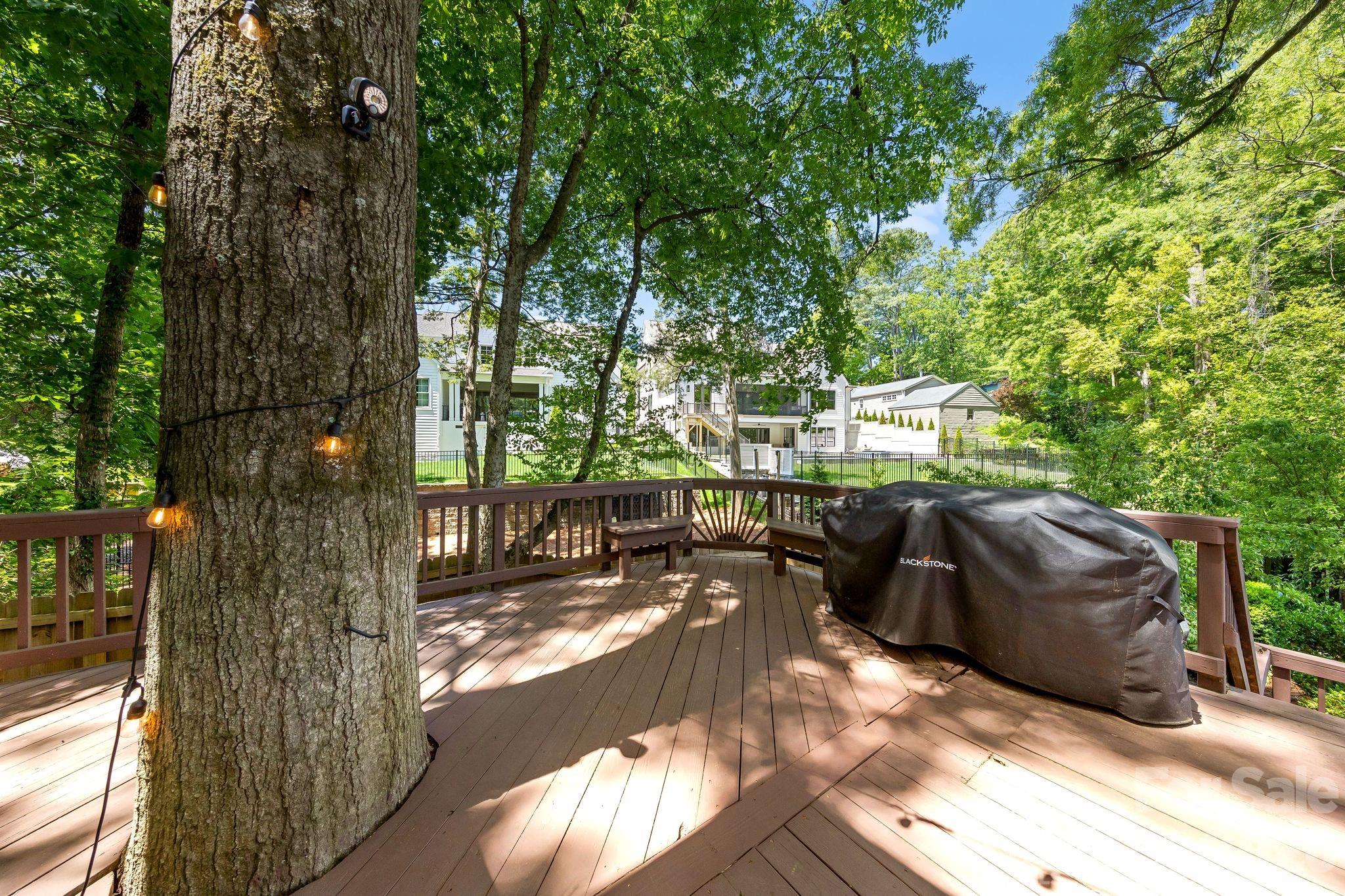 1512 Ideal Way — Charlotte
