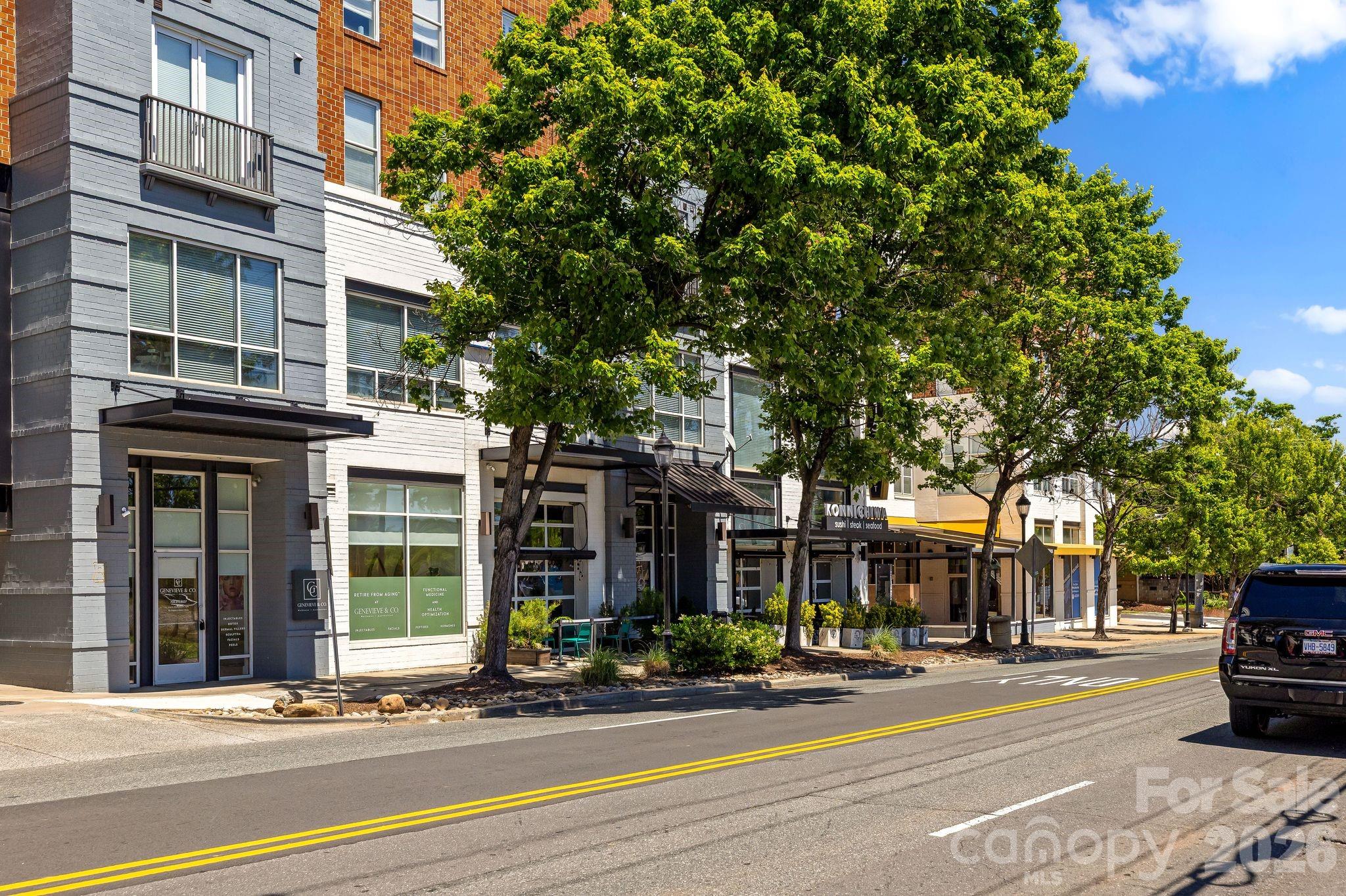 1512 Ideal Way — Charlotte