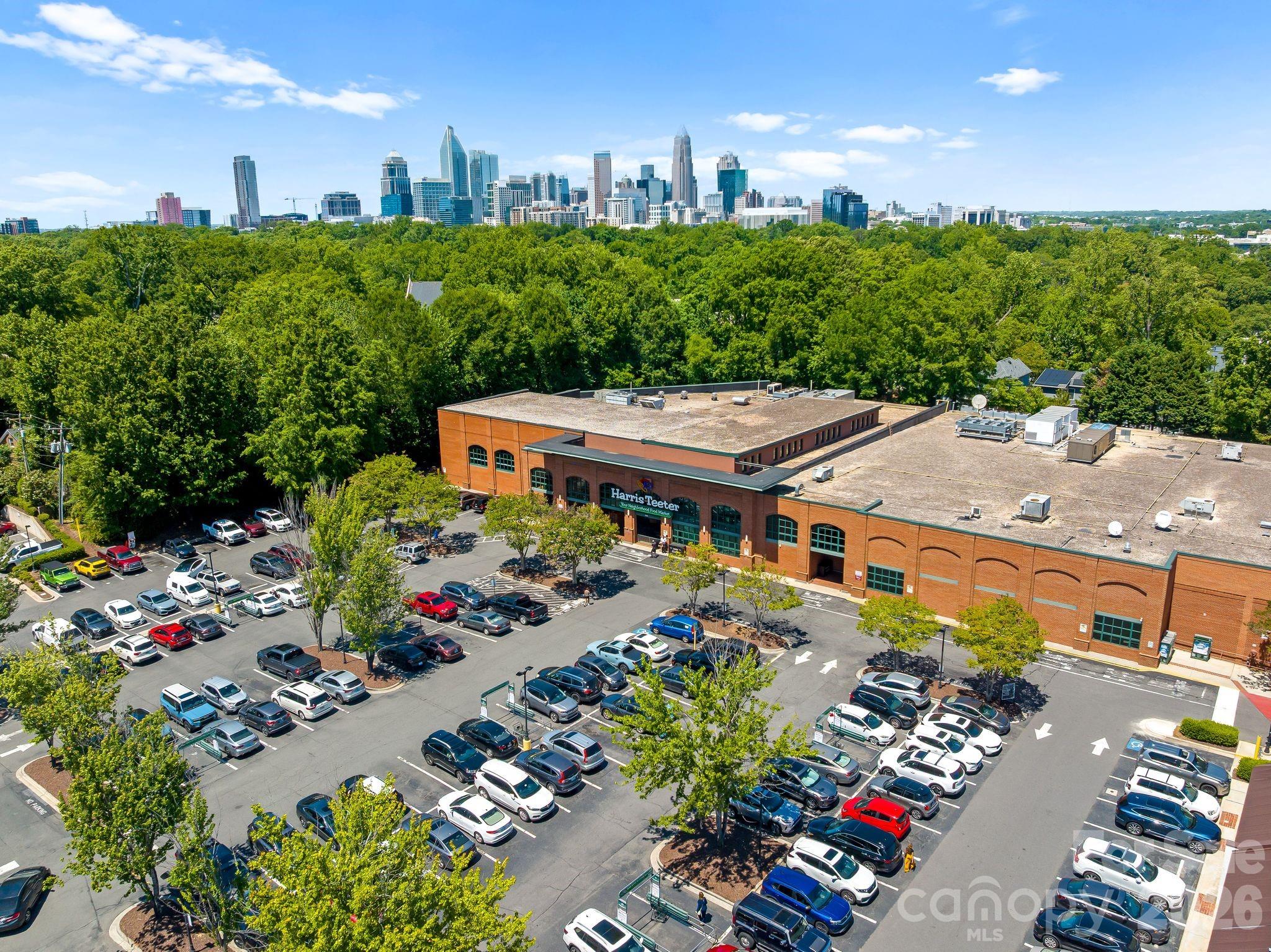 1512 Ideal Way — Charlotte