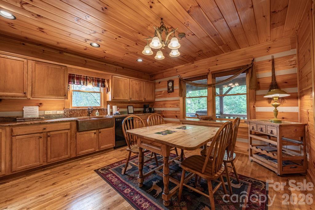 197 Woodby Ridge Road — Vilas