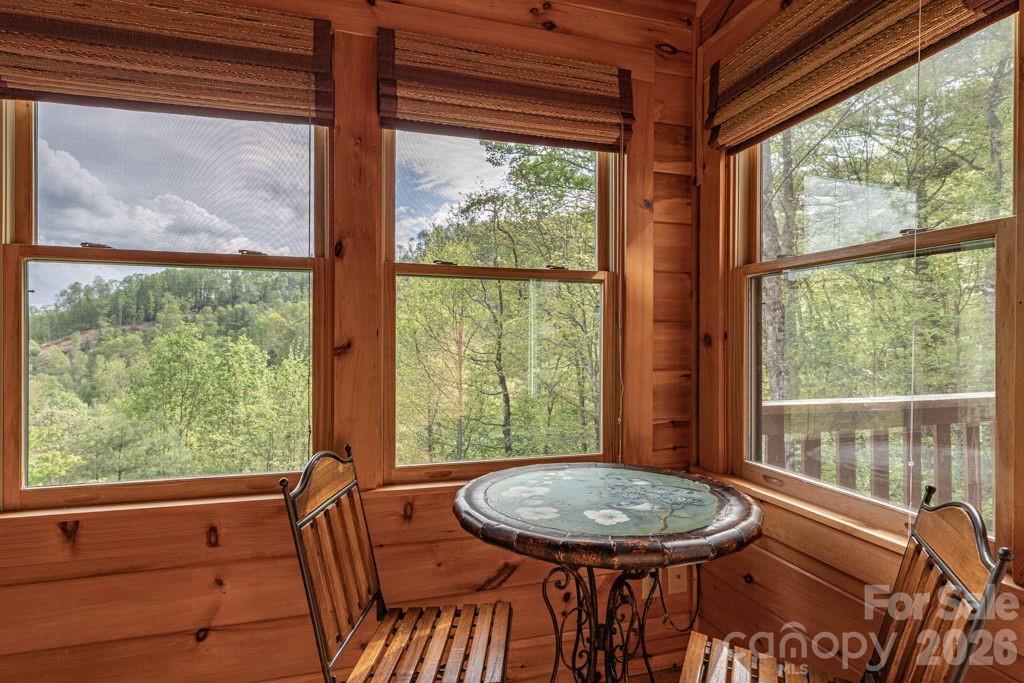 197 Woodby Ridge Road — Vilas