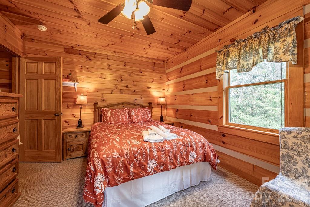 197 Woodby Ridge Road — Vilas