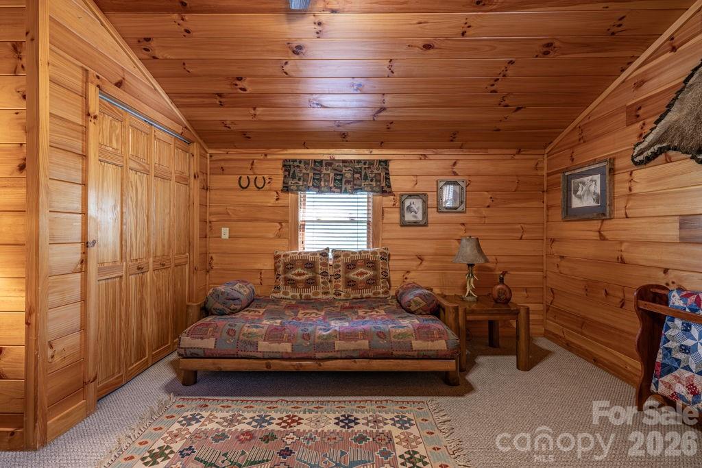 197 Woodby Ridge Road — Vilas