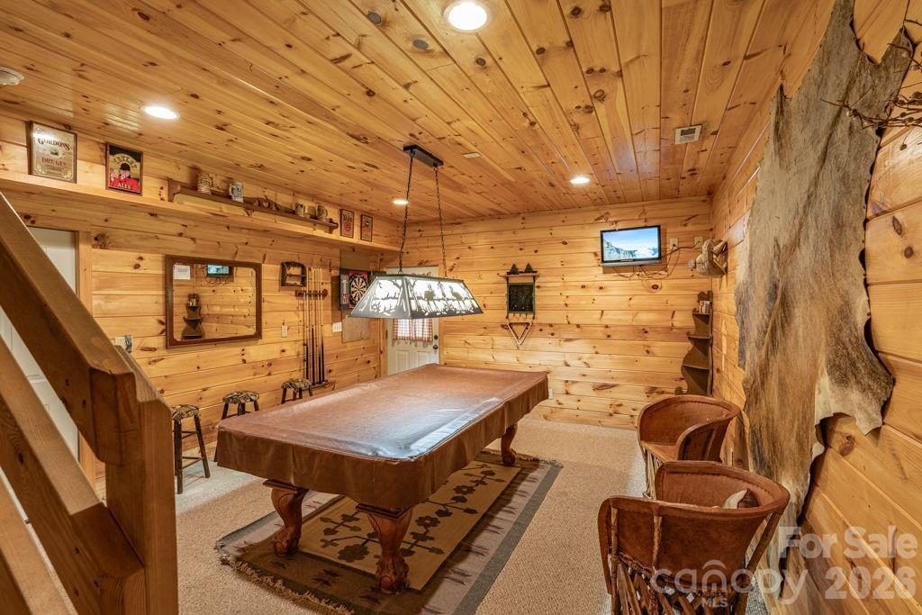197 Woodby Ridge Road — Vilas