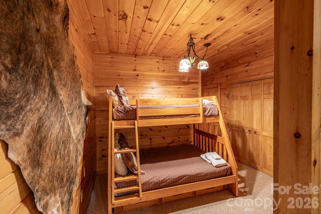 197 Woodby Ridge Road — Vilas