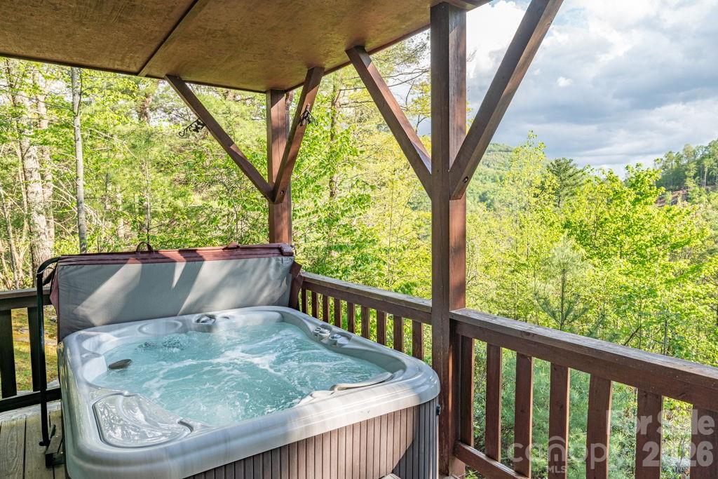 197 Woodby Ridge Road — Vilas