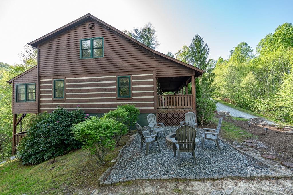 197 Woodby Ridge Road — Vilas