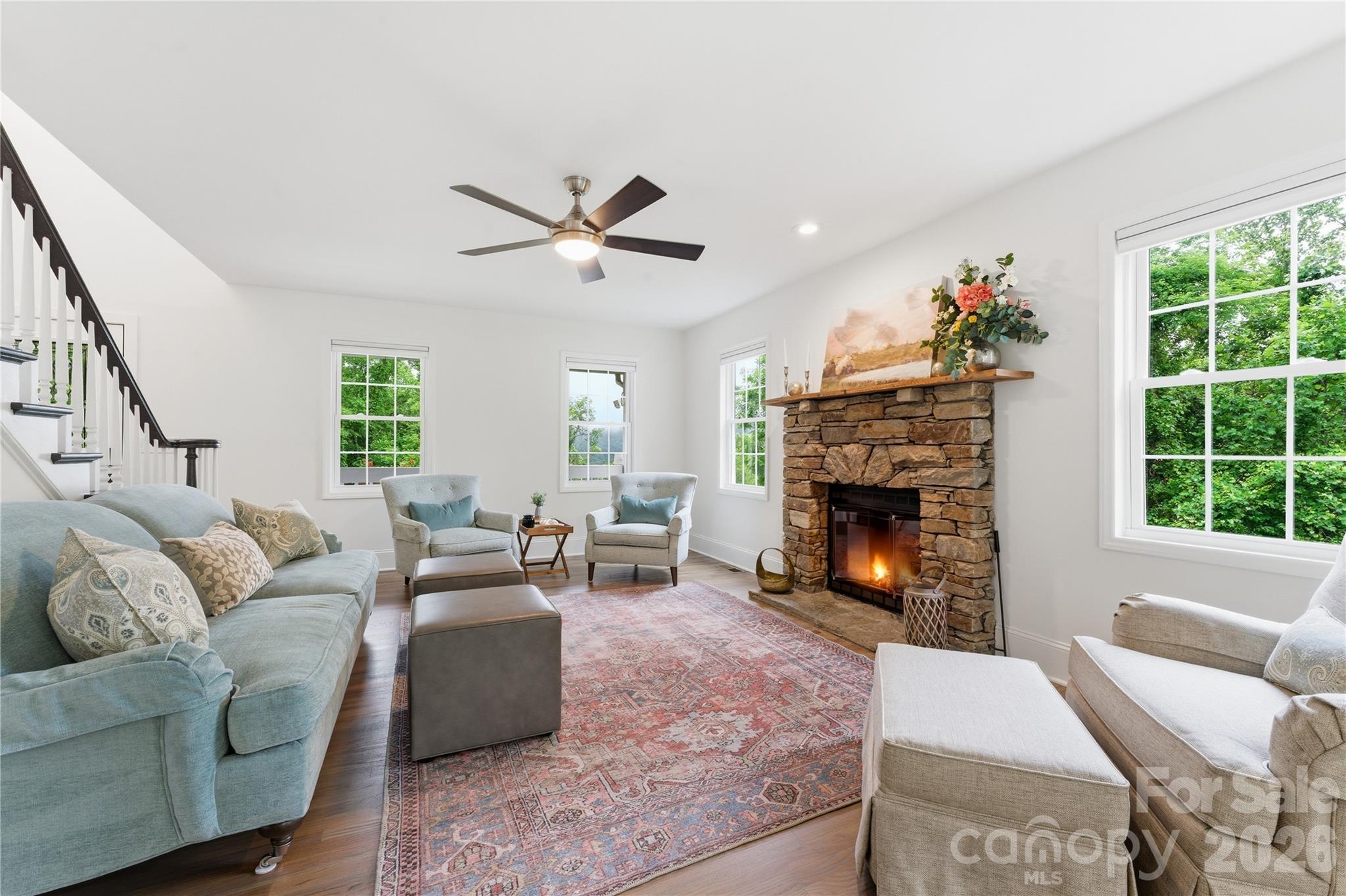 15 Racoon Point — Canton