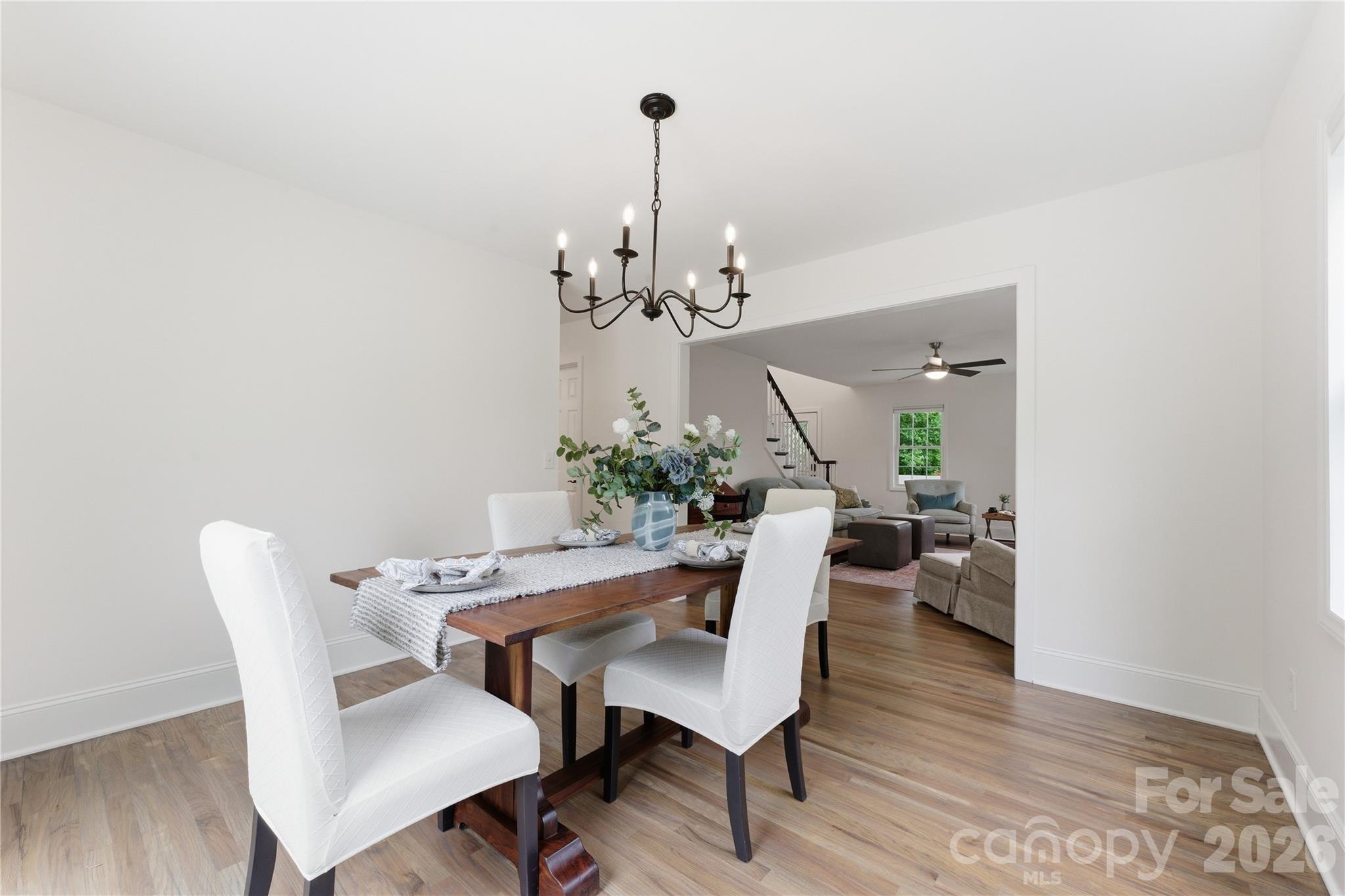 15 Racoon Point — Canton