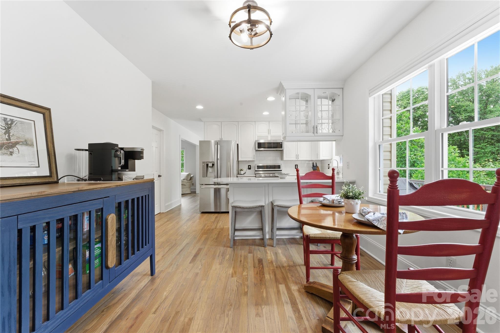 15 Racoon Point — Canton