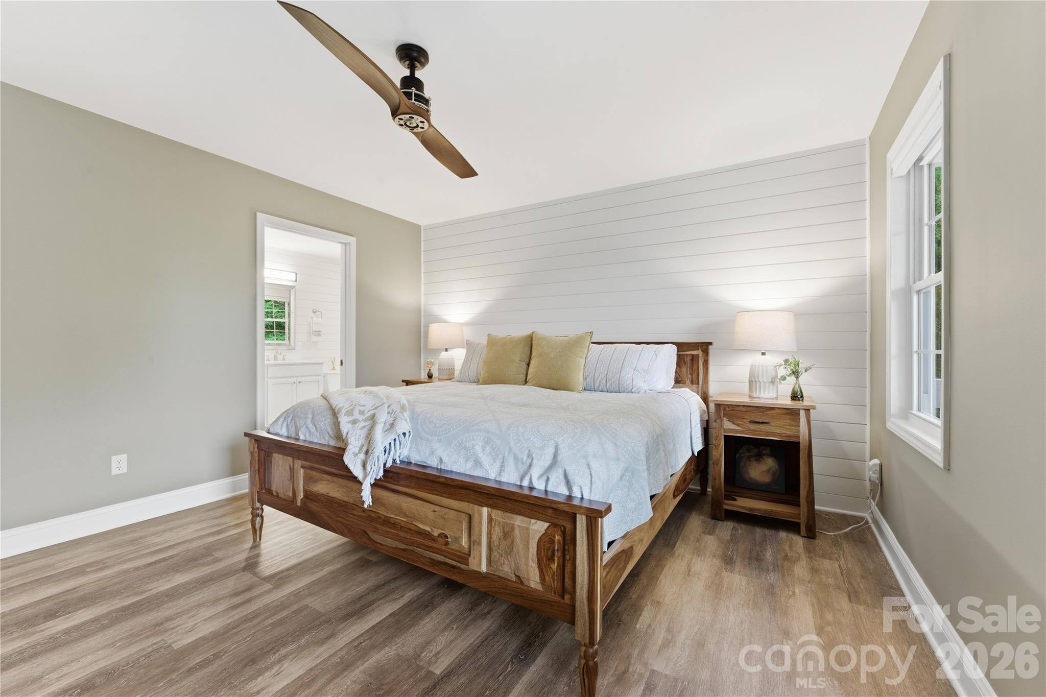 15 Racoon Point — Canton