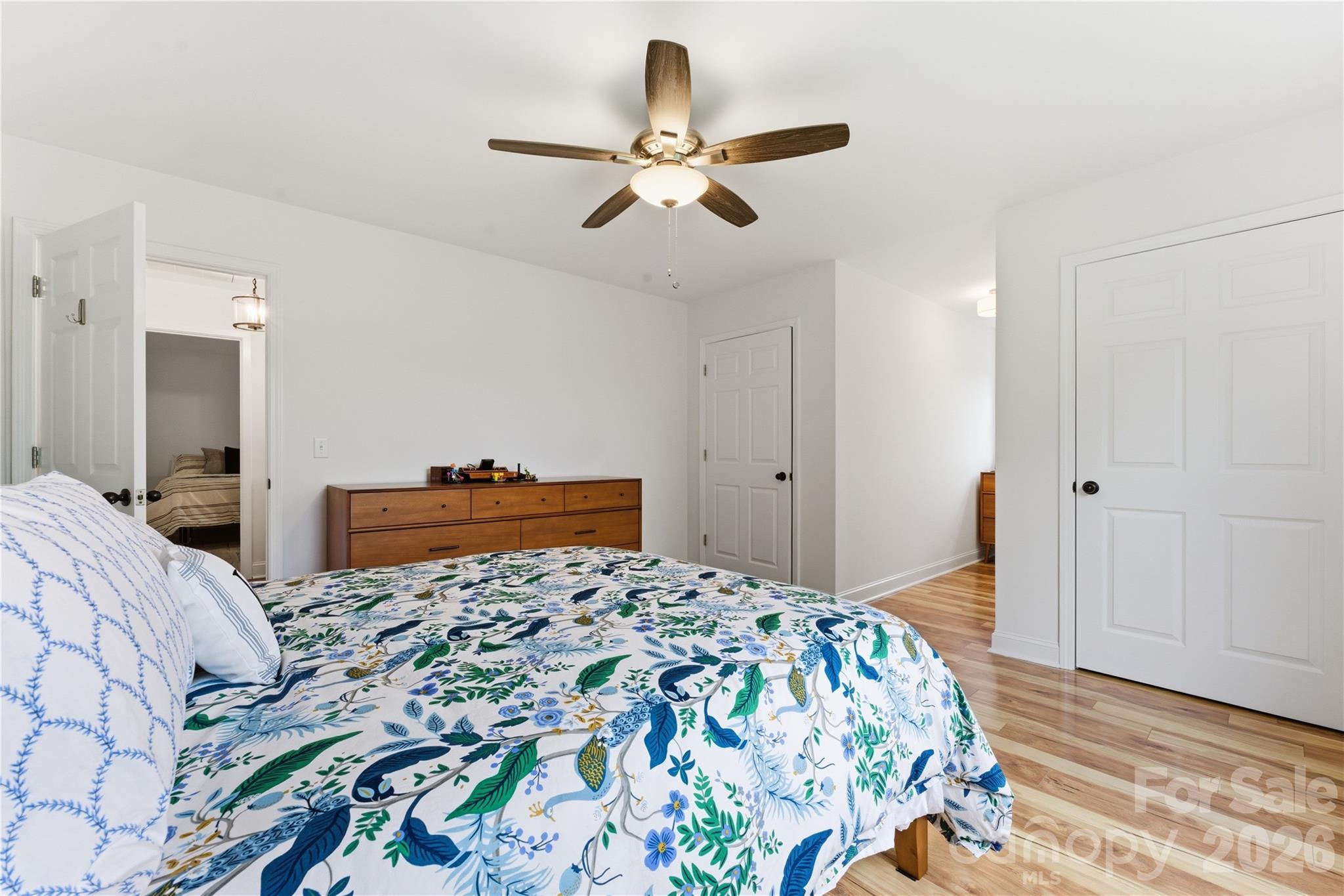 15 Racoon Point — Canton