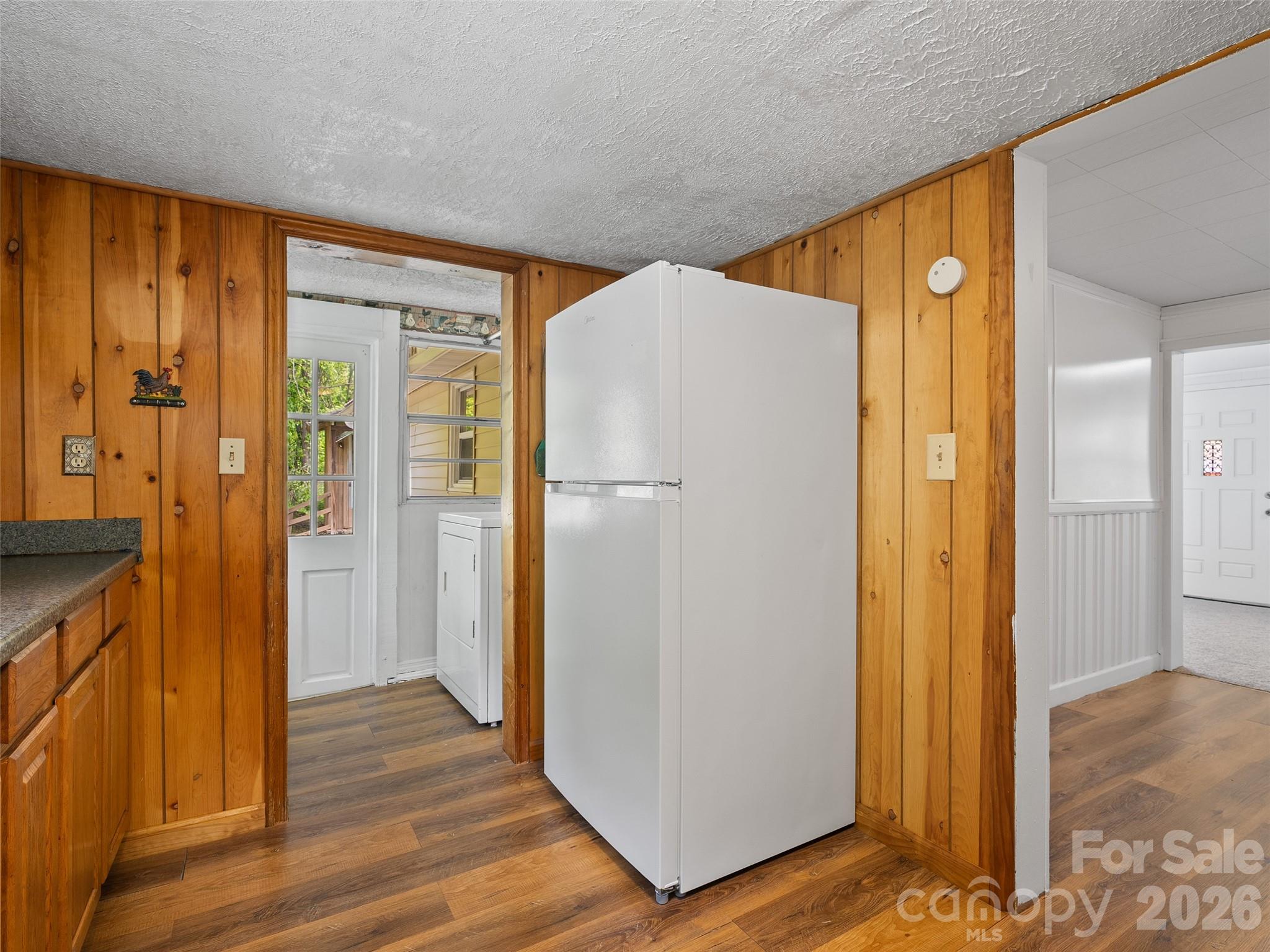 160 Cooper Street — Canton