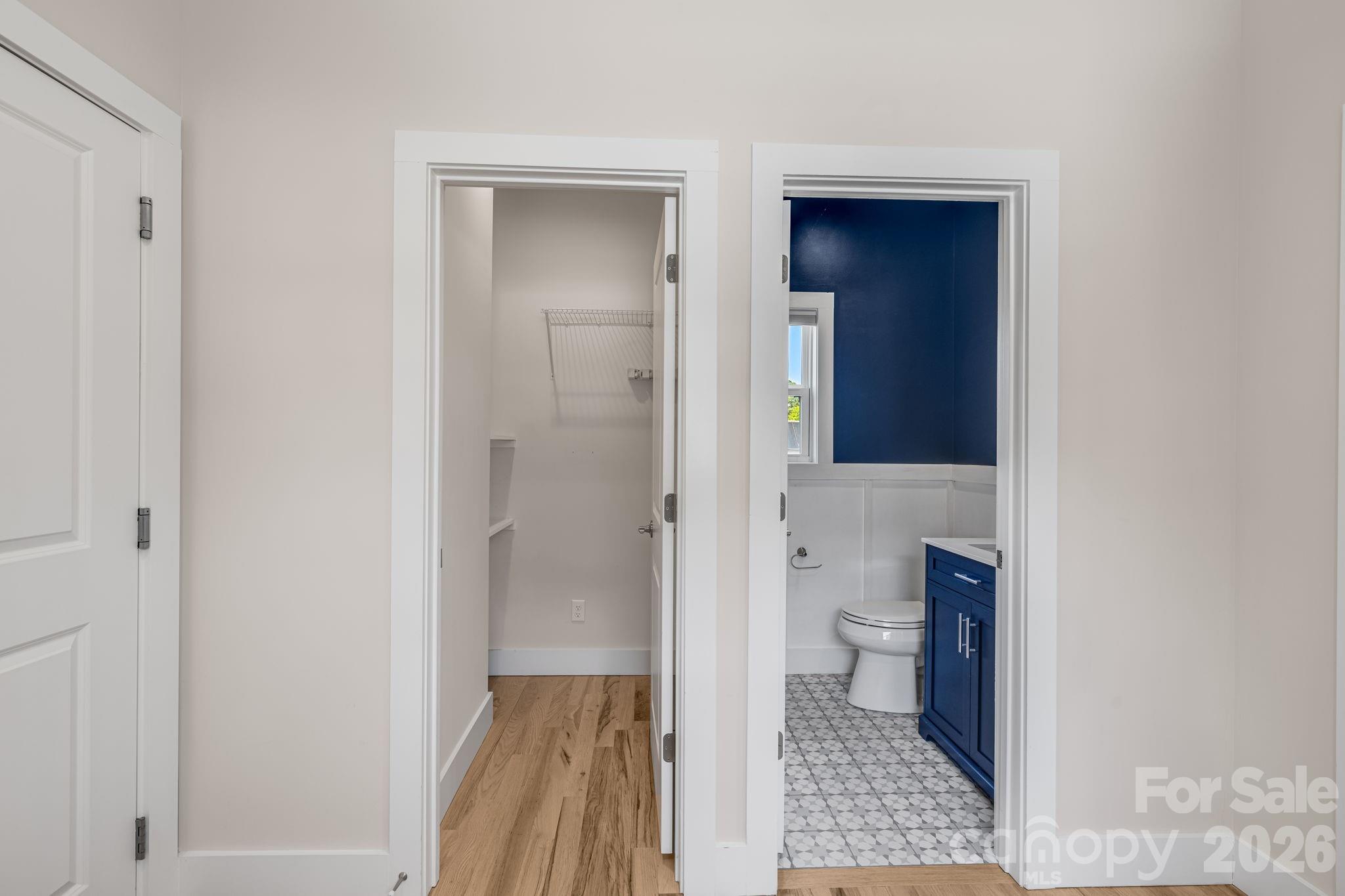 215 Oak Meadow Lane — Asheville