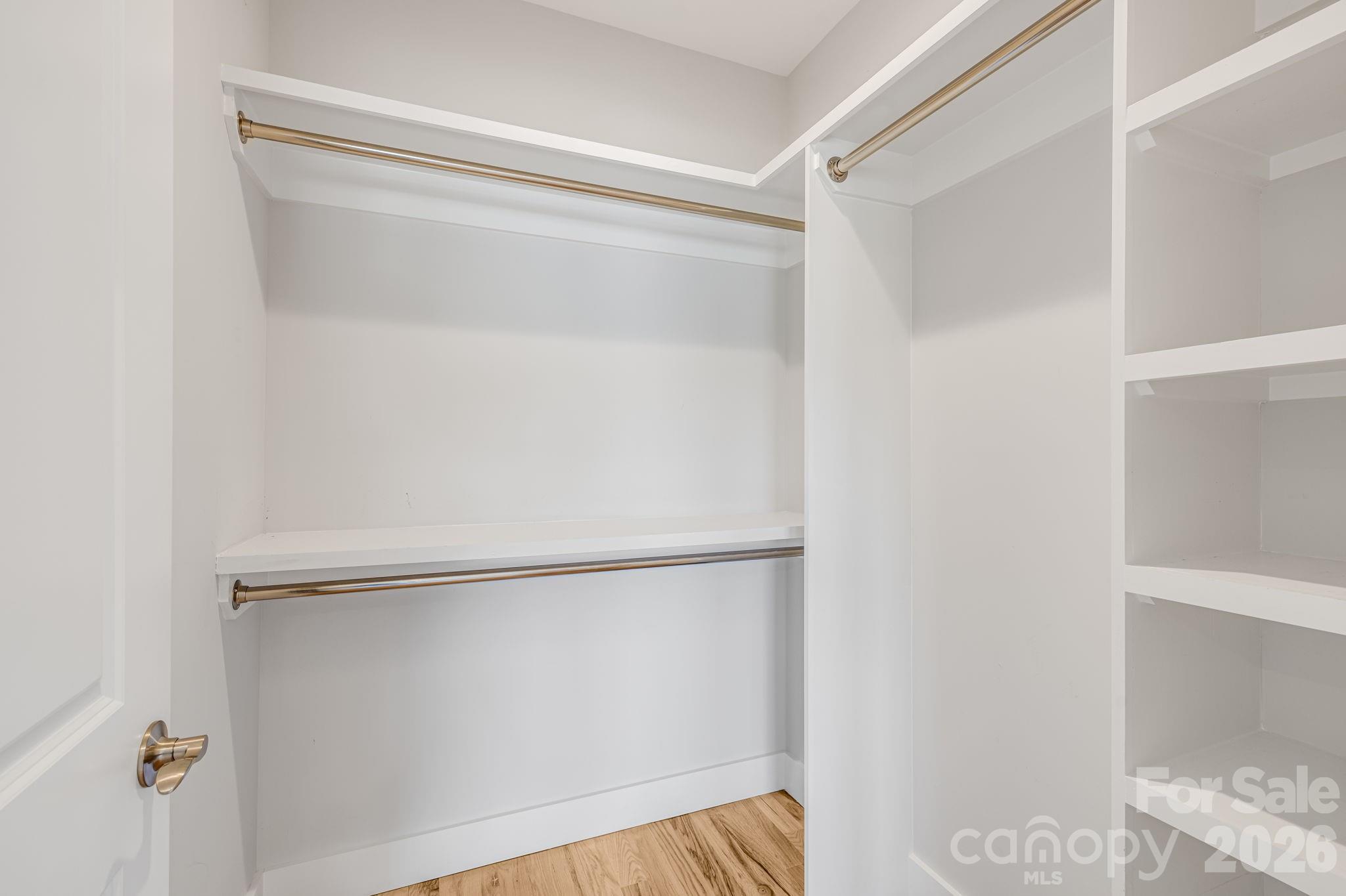 215 Oak Meadow Lane — Asheville