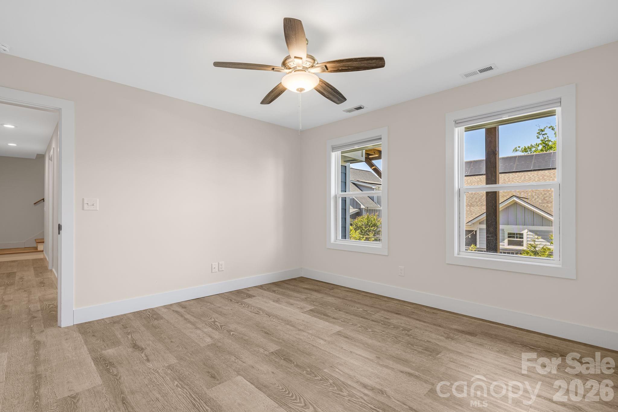 215 Oak Meadow Lane — Asheville