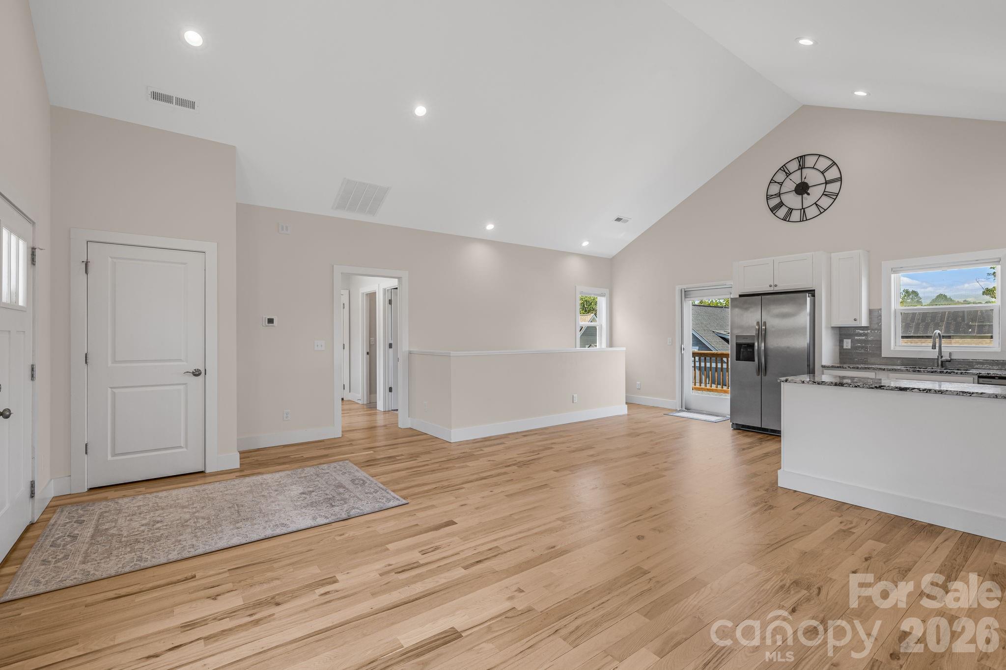 215 Oak Meadow Lane — Asheville