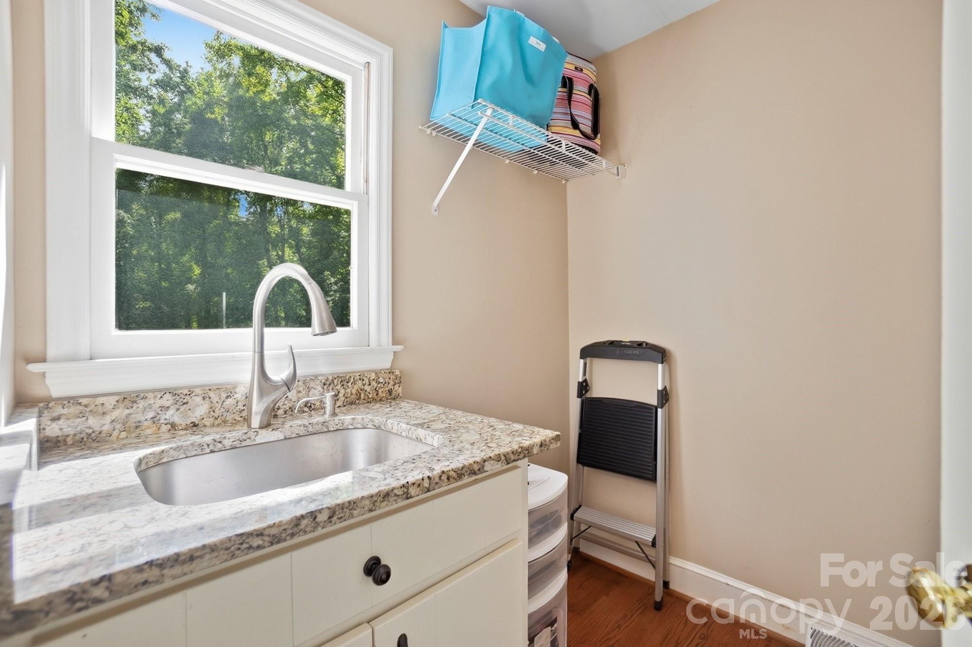 9918 Providence Forest Lane — Charlotte