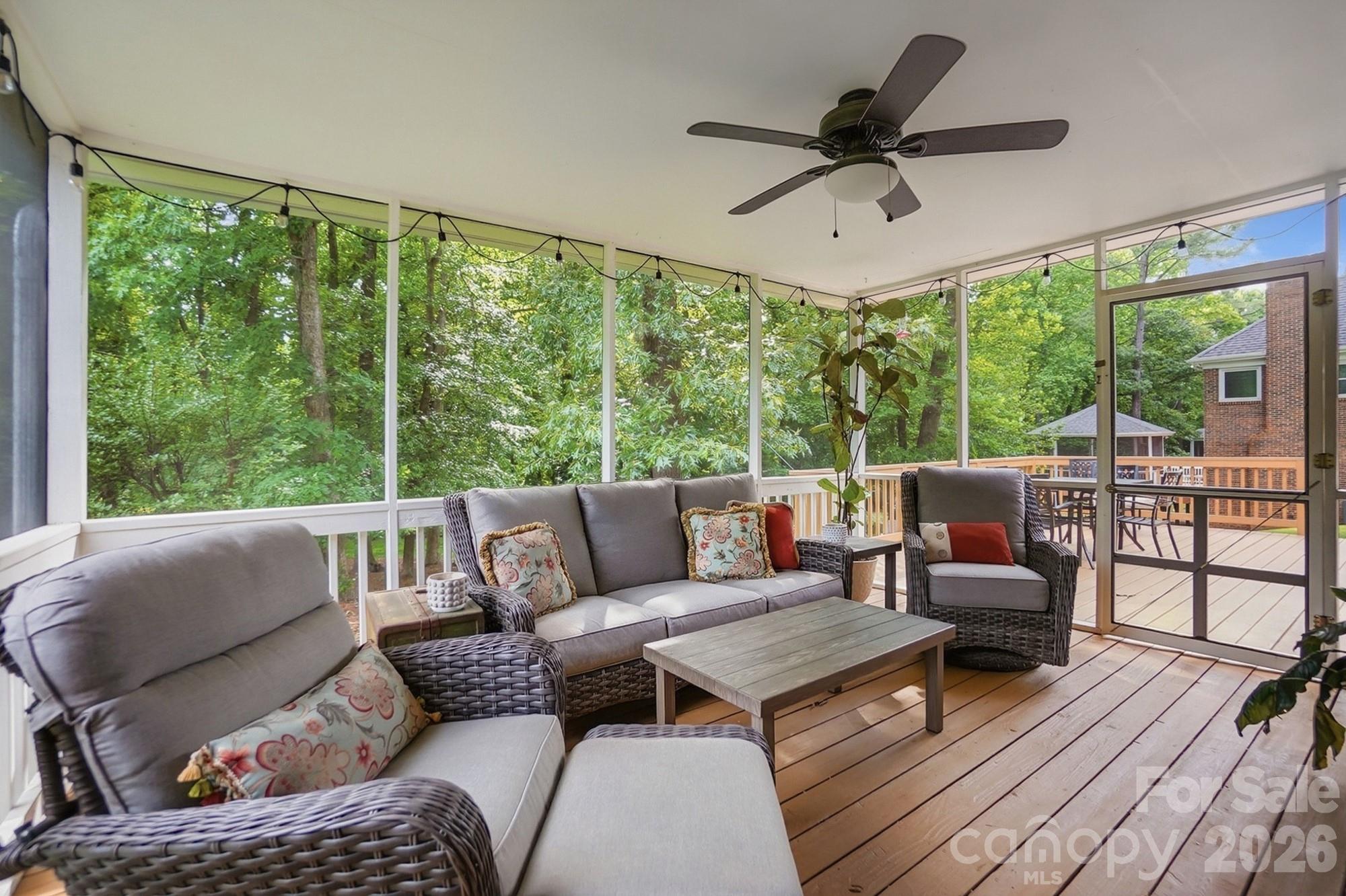 9918 Providence Forest Lane — Charlotte