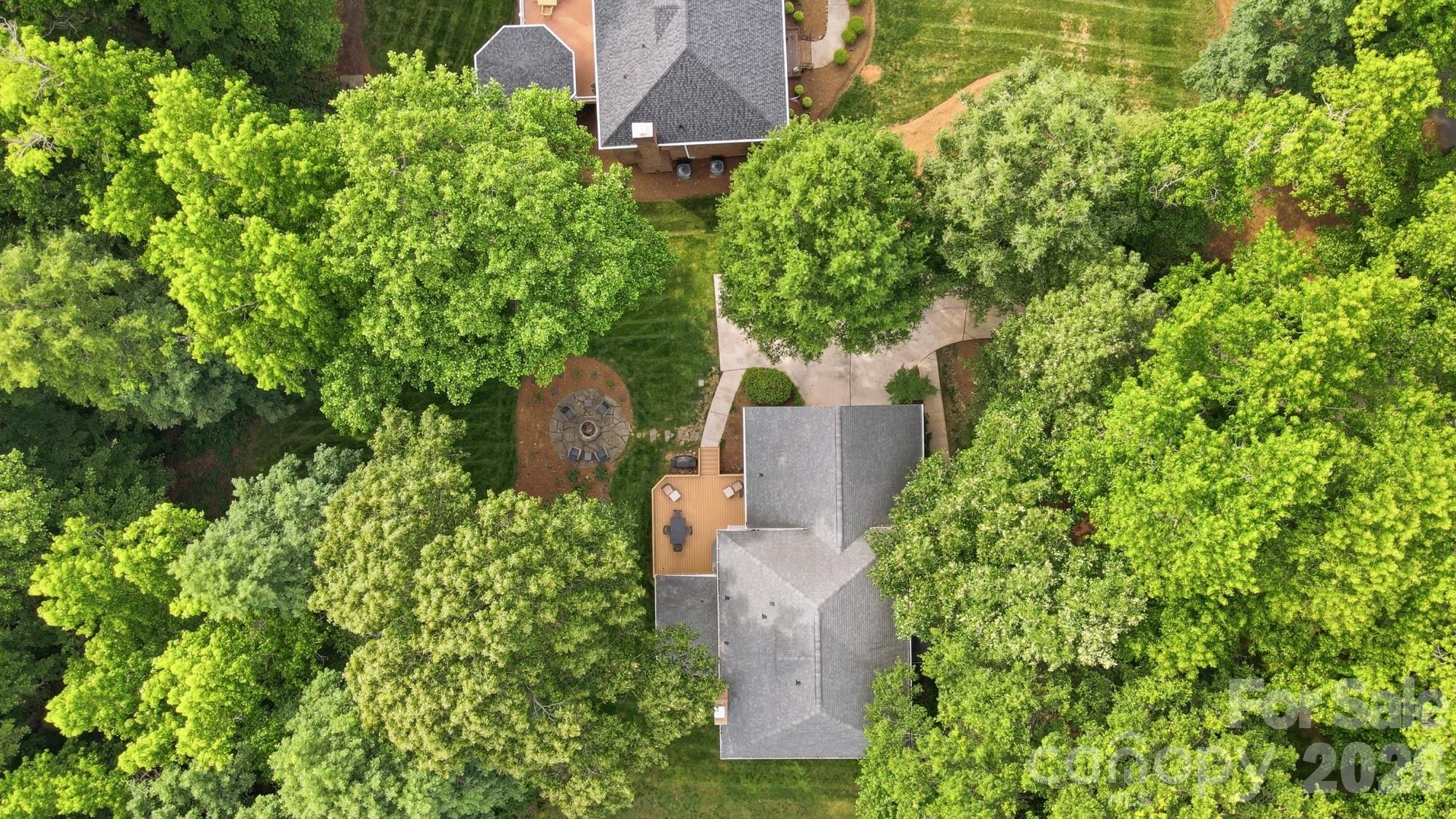 9918 Providence Forest Lane — Charlotte