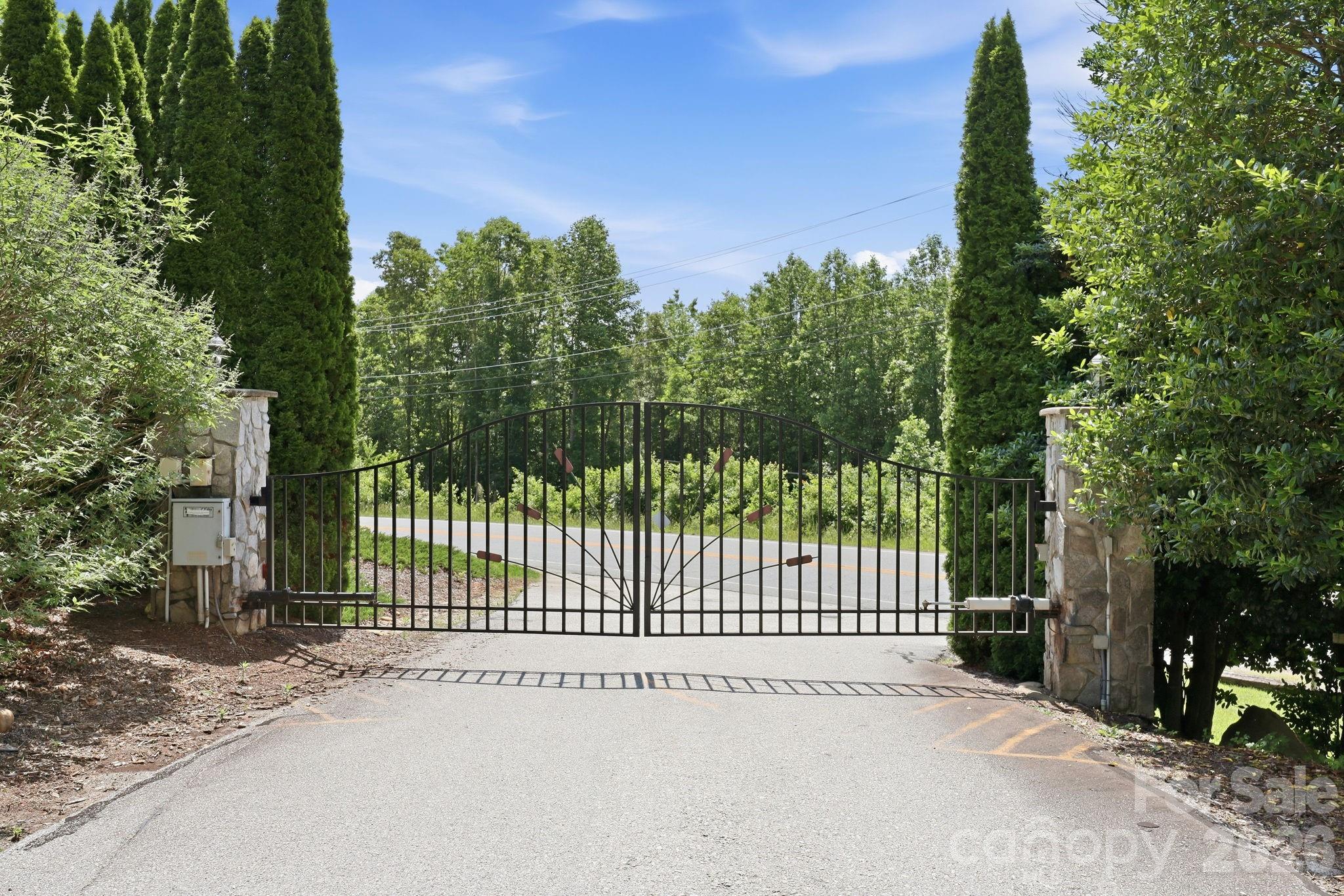 25 Theresa Terrace Road — Nebo