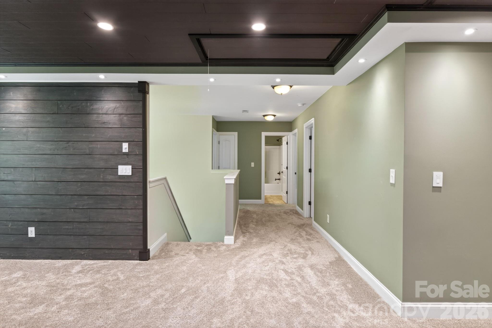 10200 Kerns Road — Huntersville