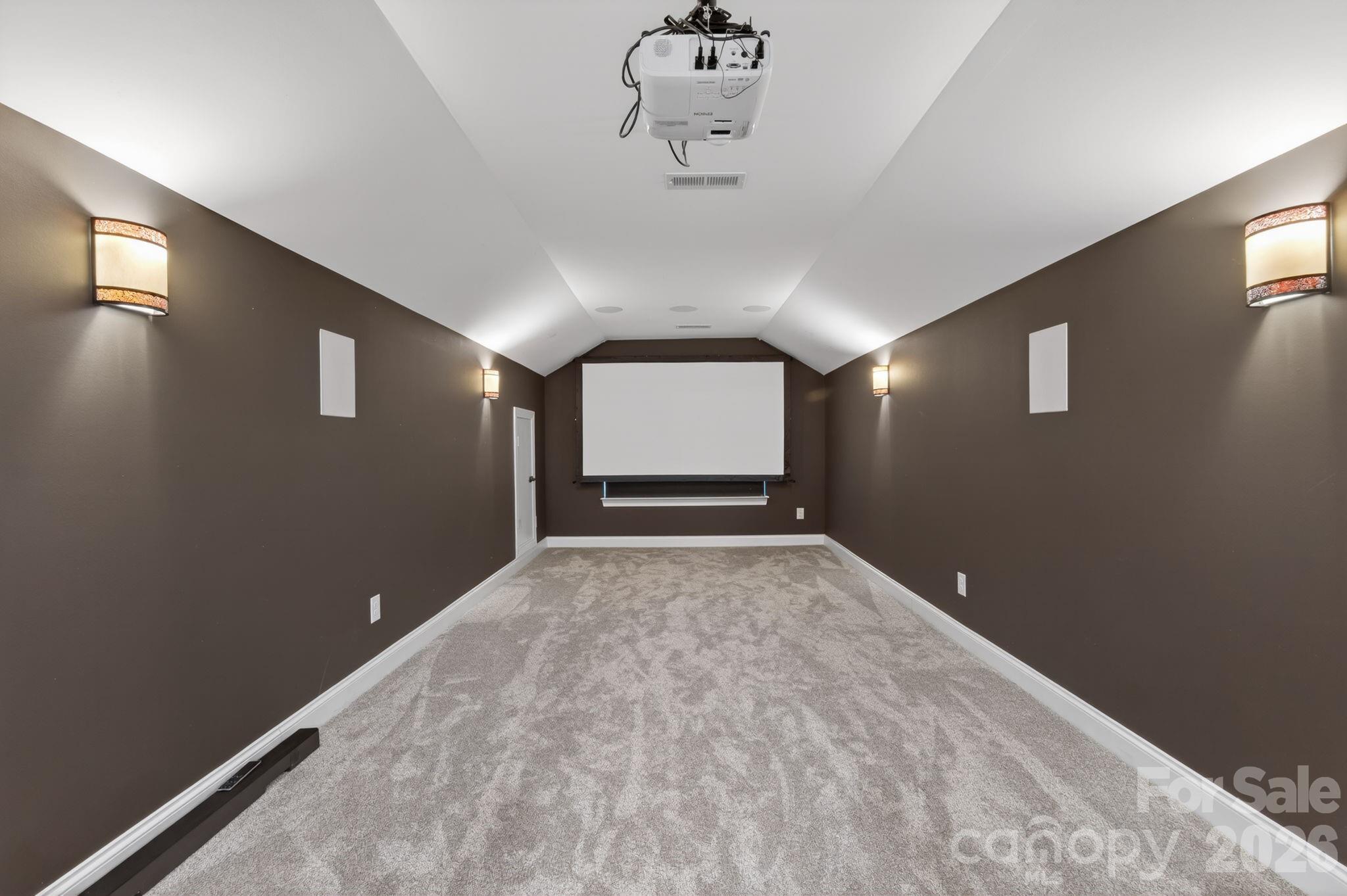 10200 Kerns Road — Huntersville
